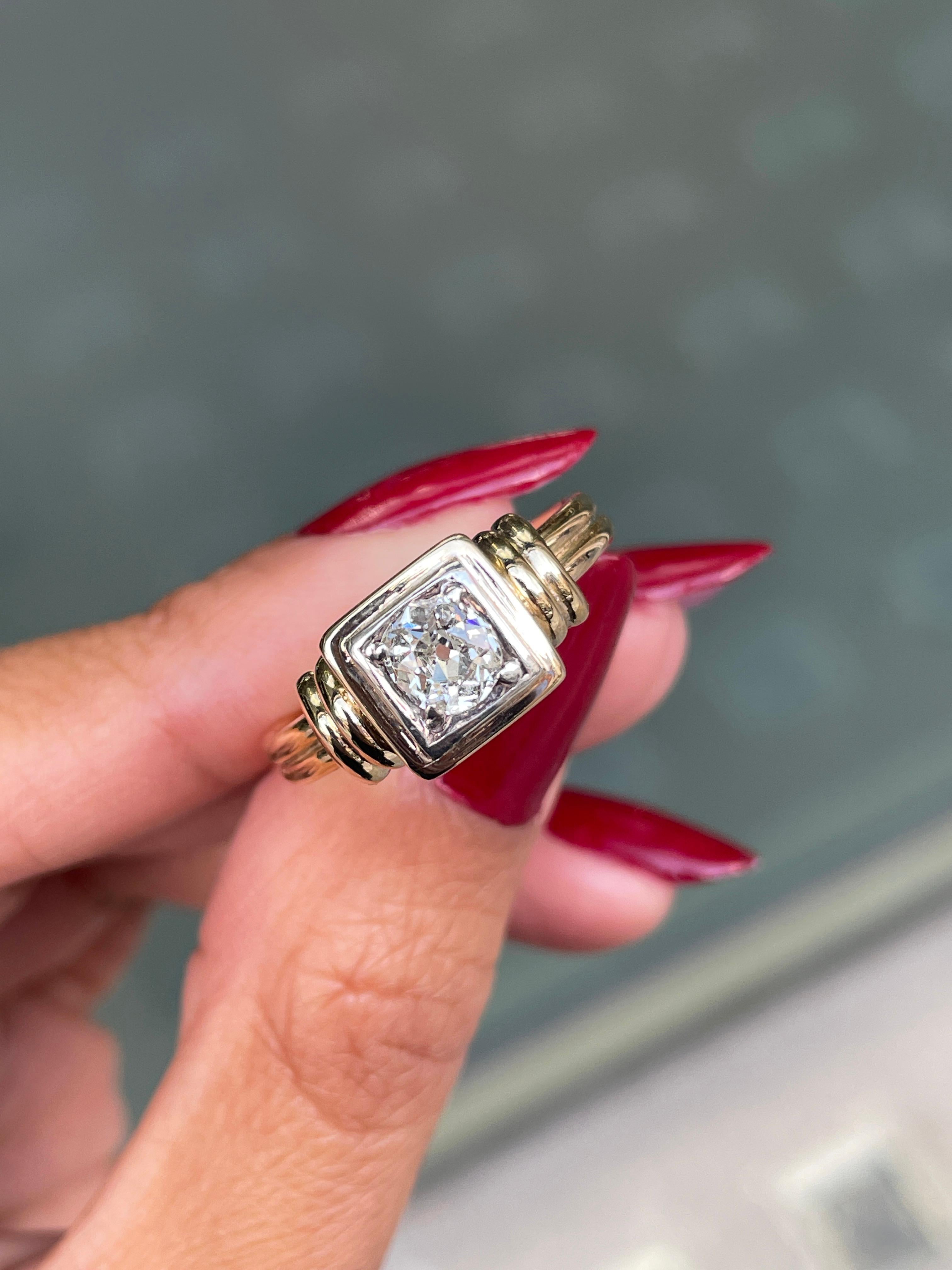 Women's or Men's Vintage Old Cut Diamond 14 Carat Gold Box Set Engagement Ring For Sale