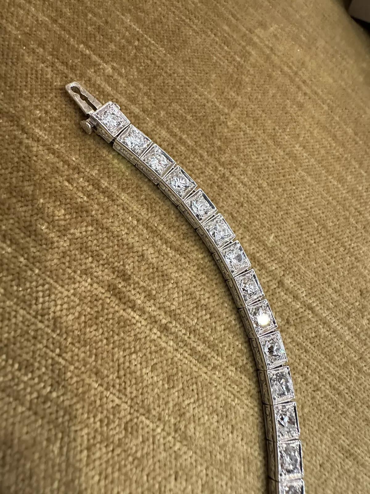 Bracciale Vintage Old Cut con diamanti quadrati incastonati 7,00 cttw in platino In condizioni ottime in vendita a La Jolla, CA