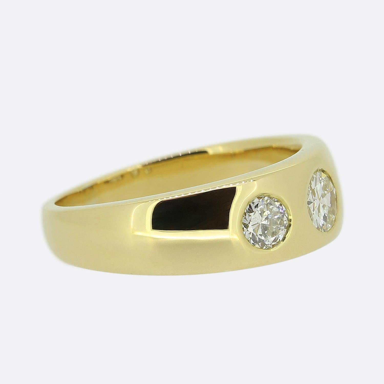 Vintage Altschliff Diamant Drei-Stein Zigeuner Ring (Alteuropäischer Schliff)
