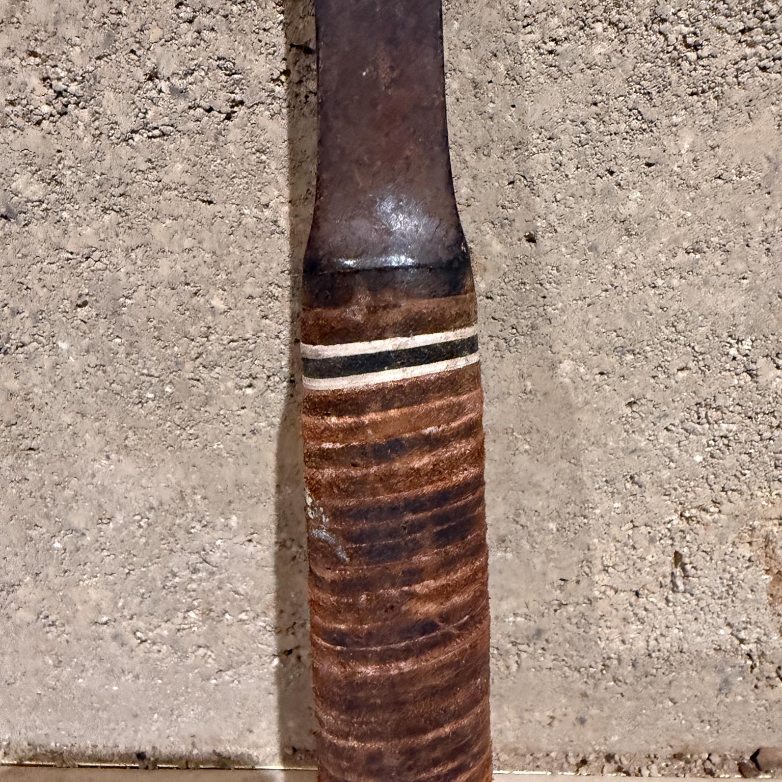 Vintage Viejo Estwing 12 Oz. Martillo de Garra Curvo con Cabeza de Acero Mango de Cuero Usa en Bastante bueno estado para la venta en Chula Vista, CA