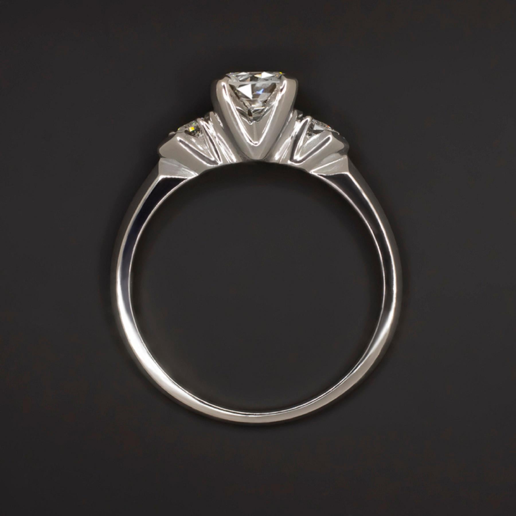 Old European Cut Vintage Old European 0.80 Carats Solitaire 18 Carats White Gold Ring, 1920
