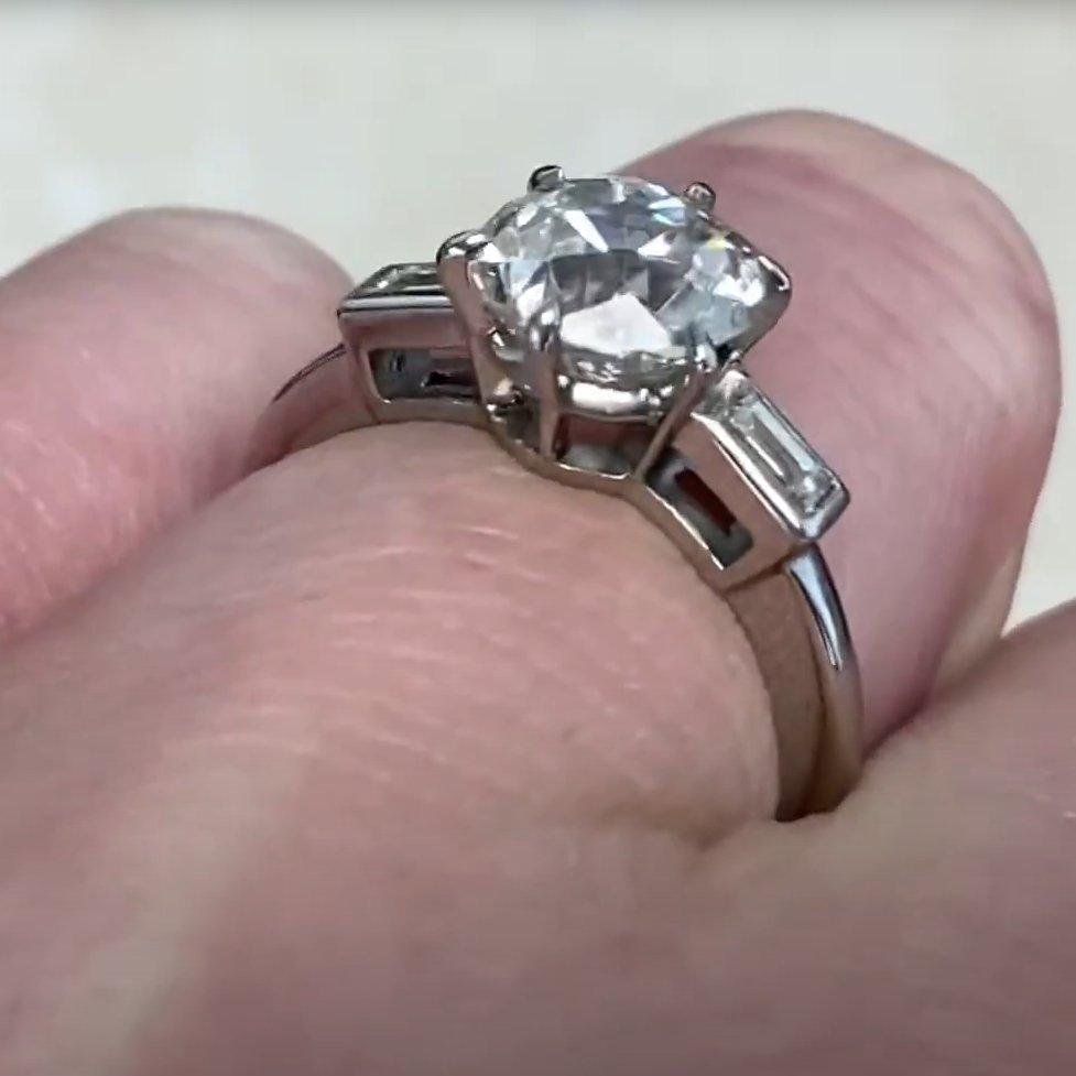 Vintage Old European Cut Diamond Engagement Ring (Approx. 2.10-Carats), Platinum In Excellent Condition For Sale In New York, NY