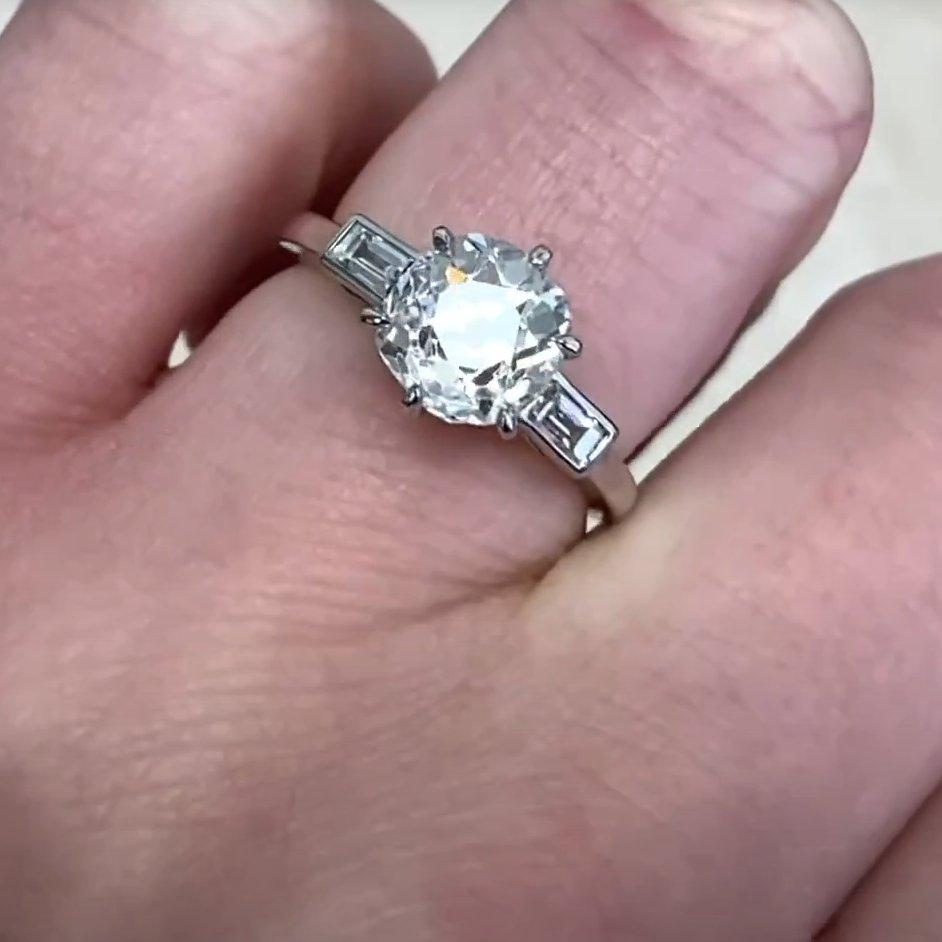 Donna Anello di fidanzamento con diamante vintage taglio europeo (circa 2.10 carati), platino in vendita