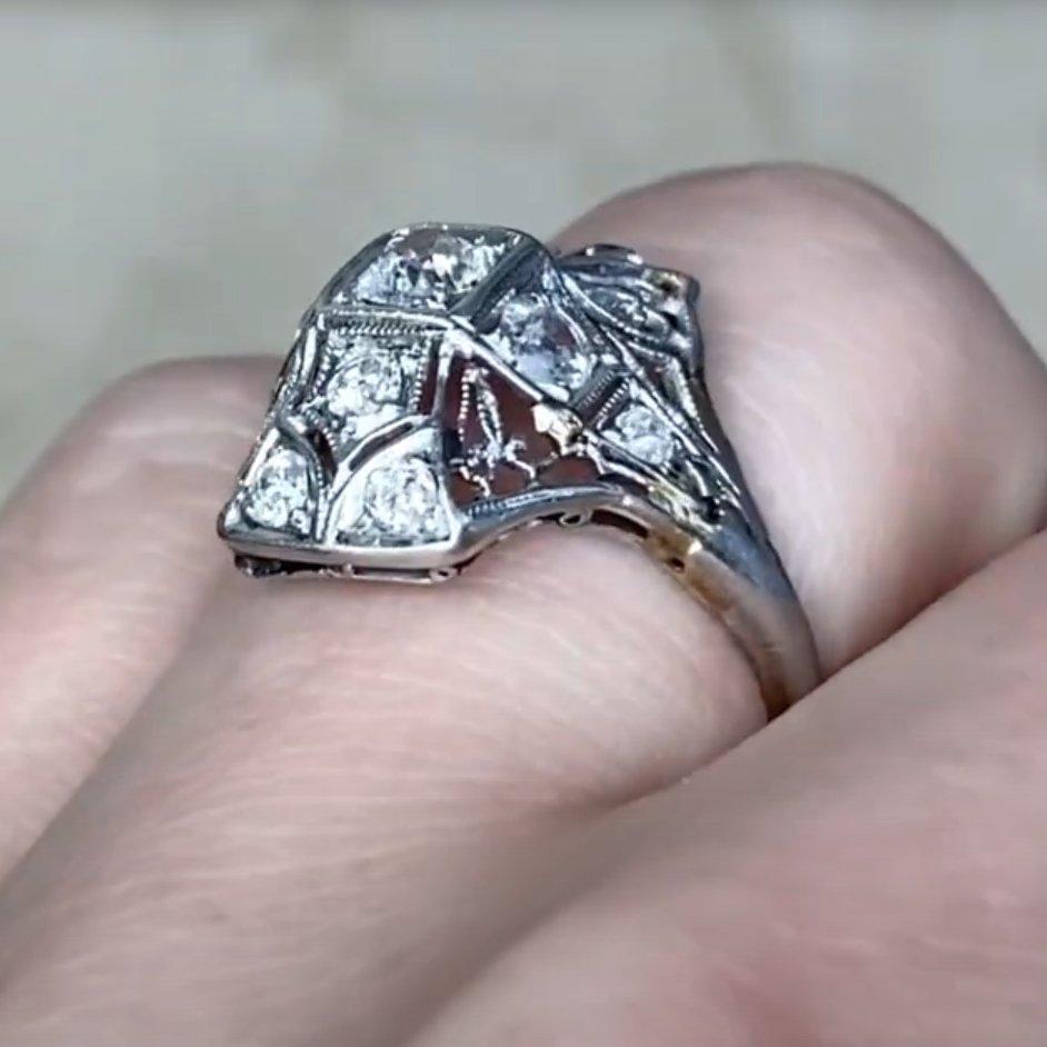Women's Vintage Old European Cut Diamond Ring (Approx 0.3-Carats), Platinum, Circa 1925 For Sale