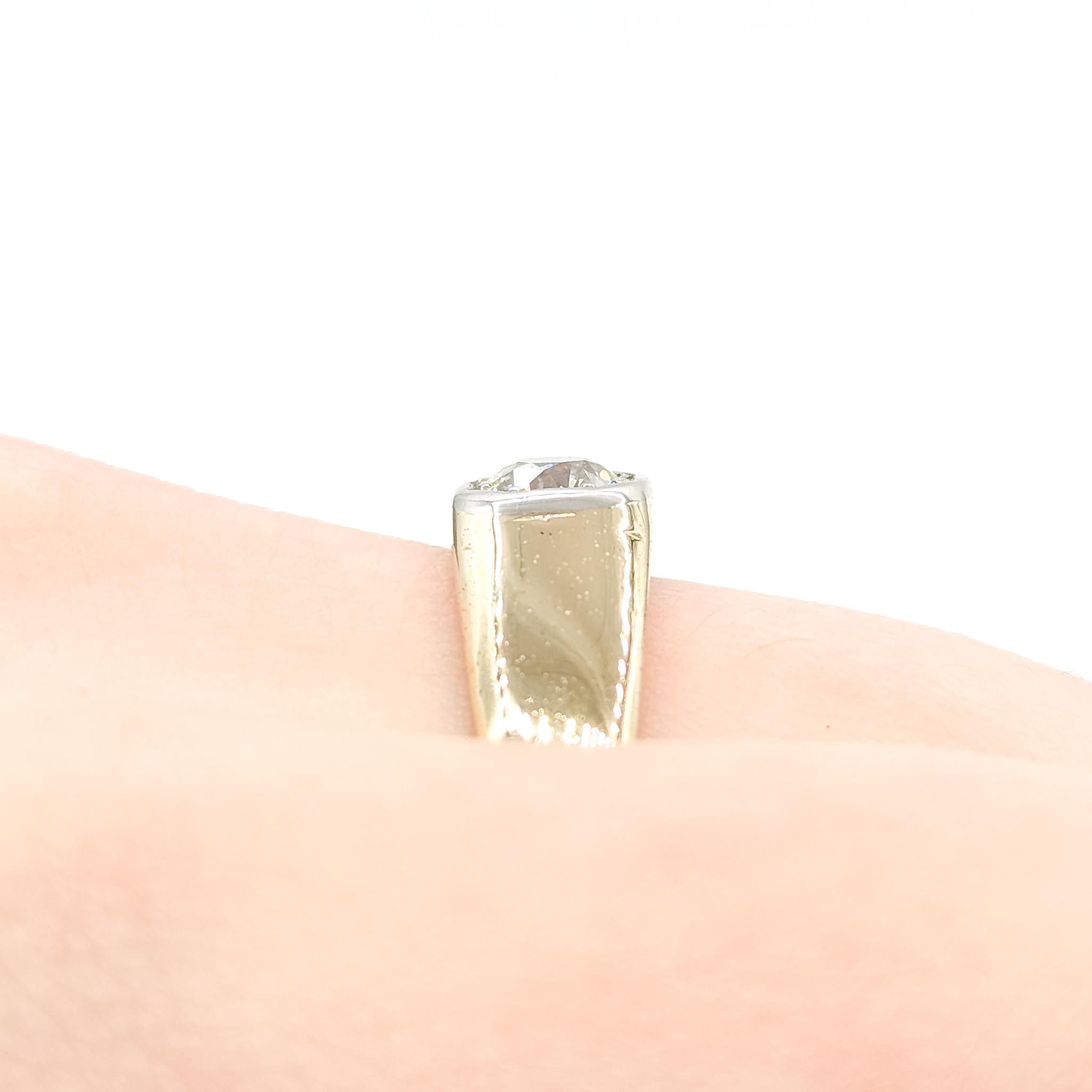 Femenino o masculino Vintage Old European Cut Diamond Ring in 14k en venta