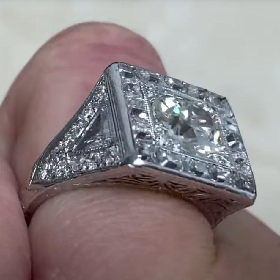 Taglio antico europeo Anello di fidanzamento con diamante europeo antico vintage (circa 1,70 carati), platino in vendita