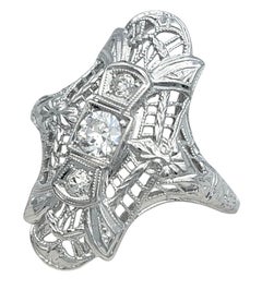 Vintage Old European & Old Mine Cut Diamond Filigree Ring in 18 Karat White Gold