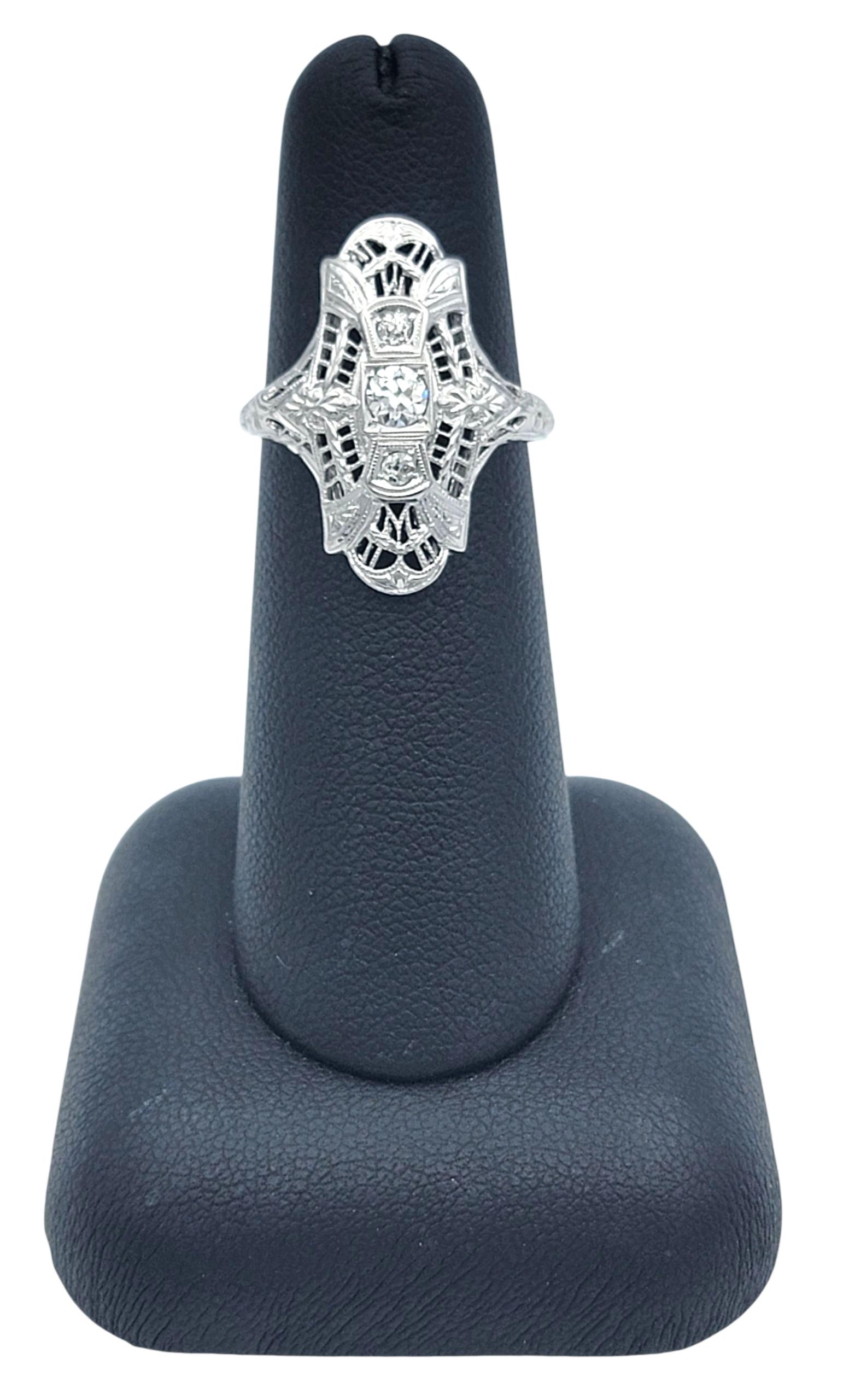 Vintage Old European & Old Mine Cut Diamant Filigran Ring in 18 Karat Weißgold im Angebot 2