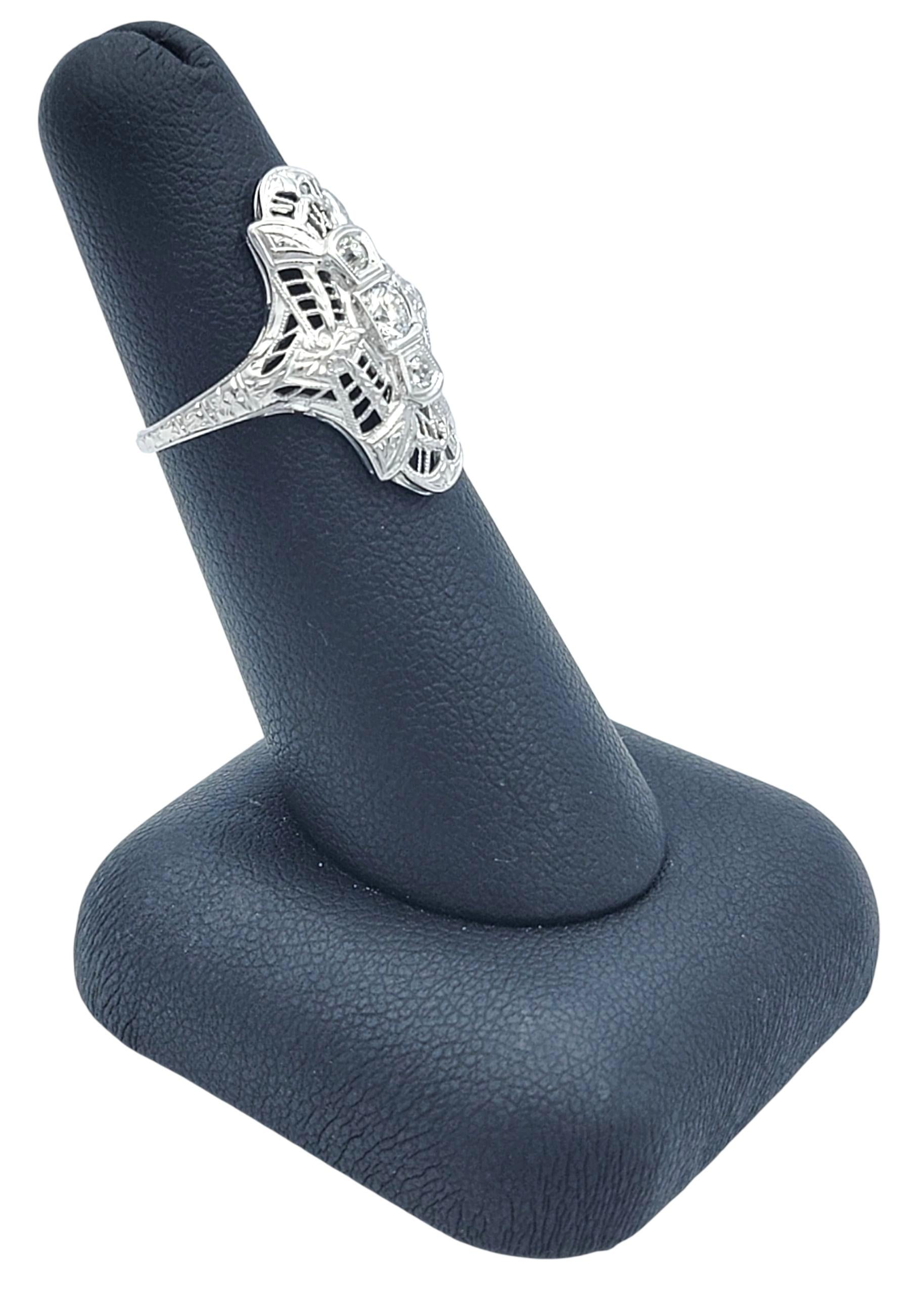 Vintage Old European & Old Mine Cut Diamant Filigran Ring in 18 Karat Weißgold im Angebot 3