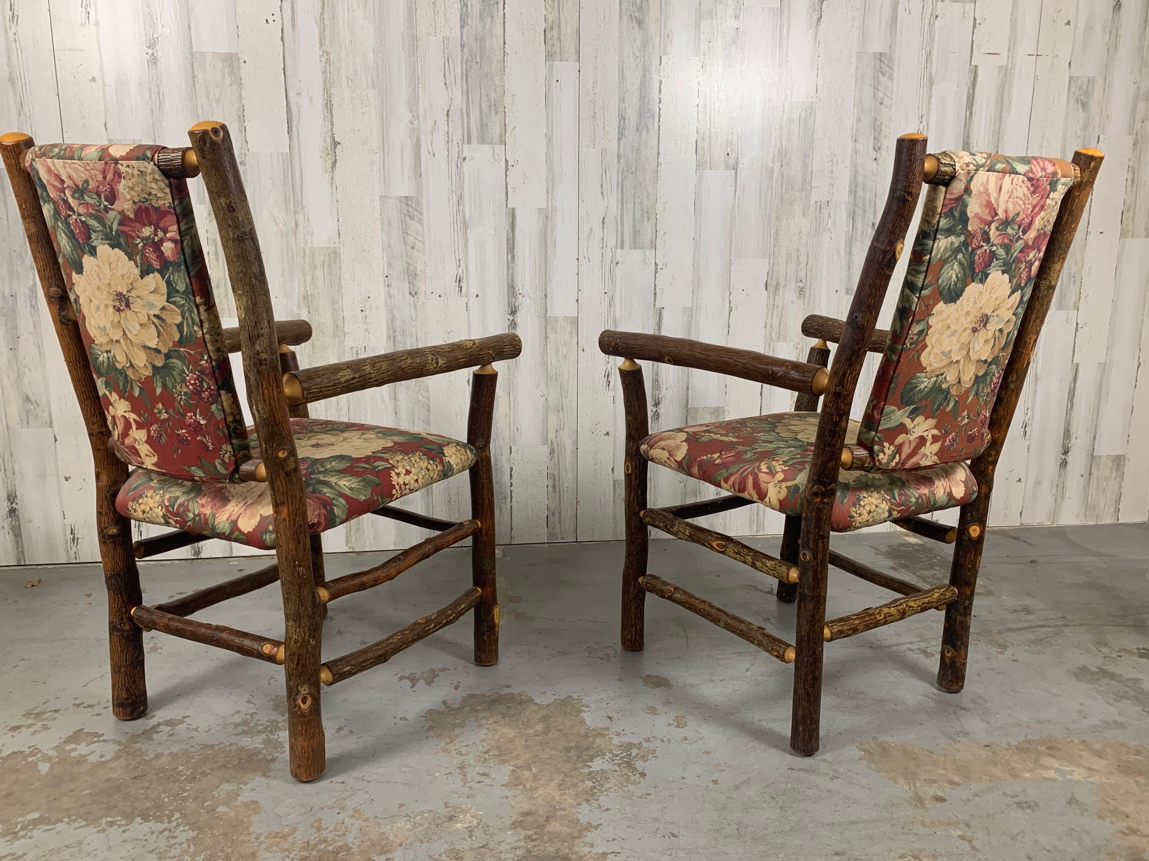 Vintage Old hickory Armchairs In Good Condition For Sale In Denton, TX