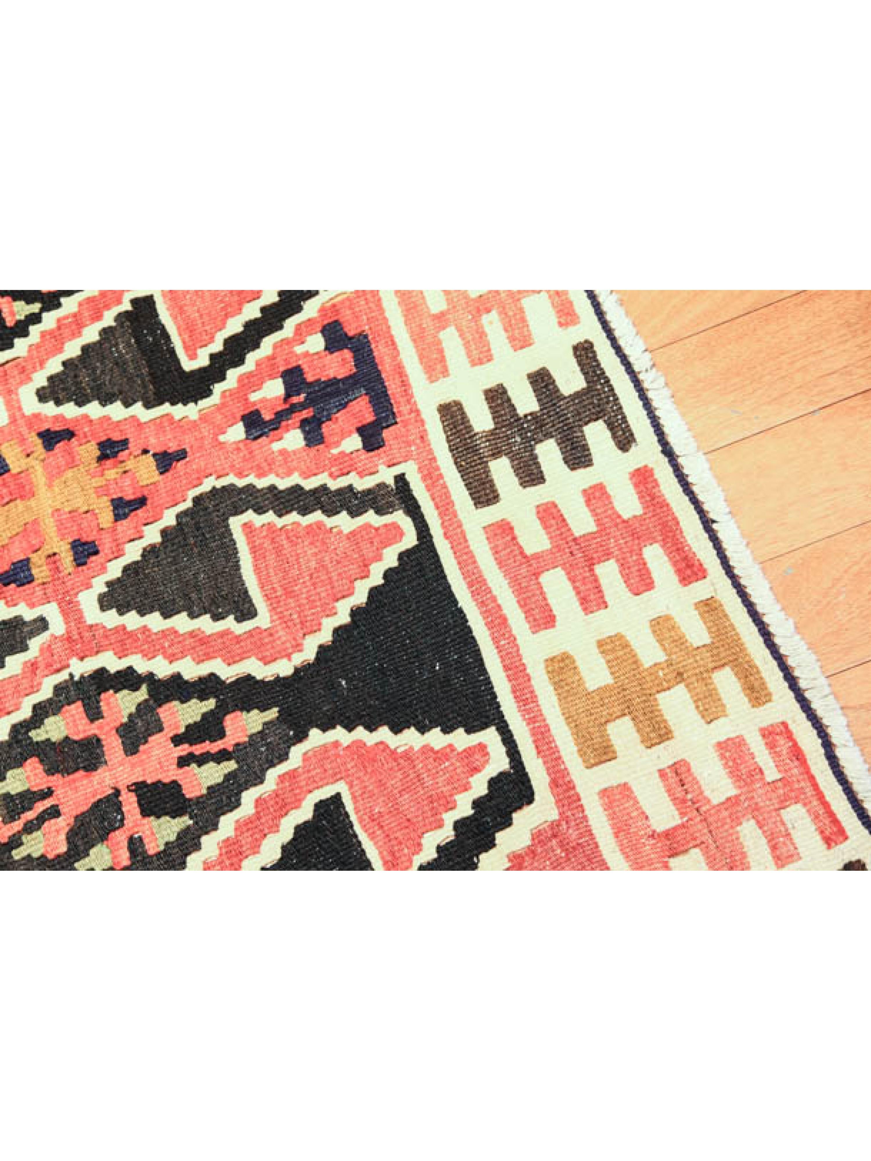 Vintage Old Kayseri Village Kilim Central Anatolian Rug Turkish Carpet (Handgewebt) im Angebot