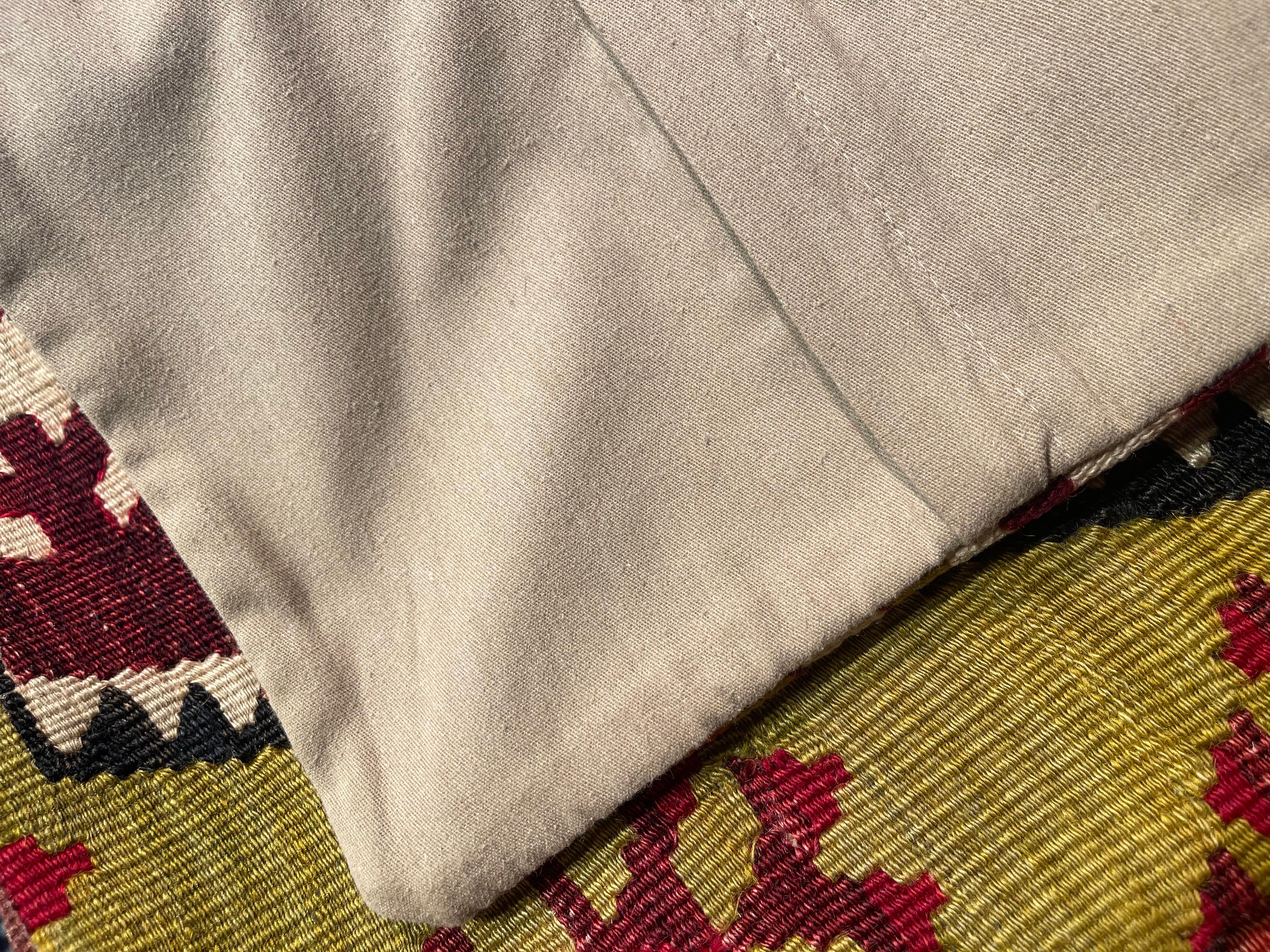Türkisches modernes Yastik-Kissen im Vintage-Stil mit altem Kelim-Kissen, 4222 im Zustand „Gut“ im Angebot in Tokyo, JP