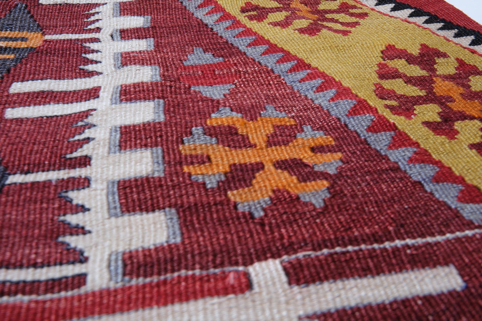 Turc Coussin Kilim vintage et ancien, coussin moderne turc d'Anatolie Yastik 4305 en vente