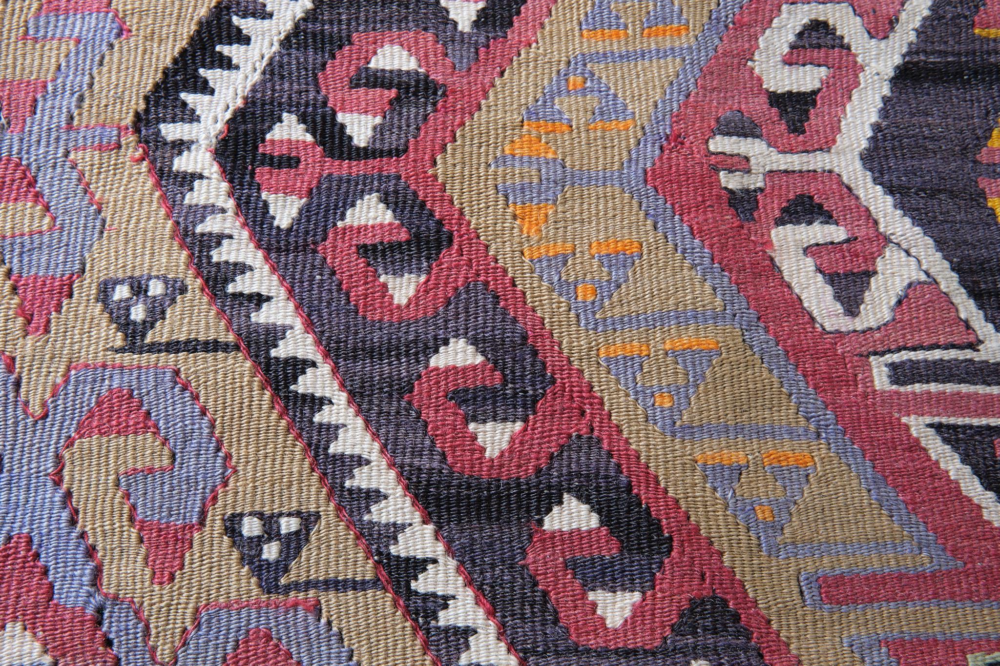 Vintage & Old Kilim Cushion Cover, Anatolian Yastik Turkish Modern Pillow 4335 In Good Condition For Sale In Tokyo, JP