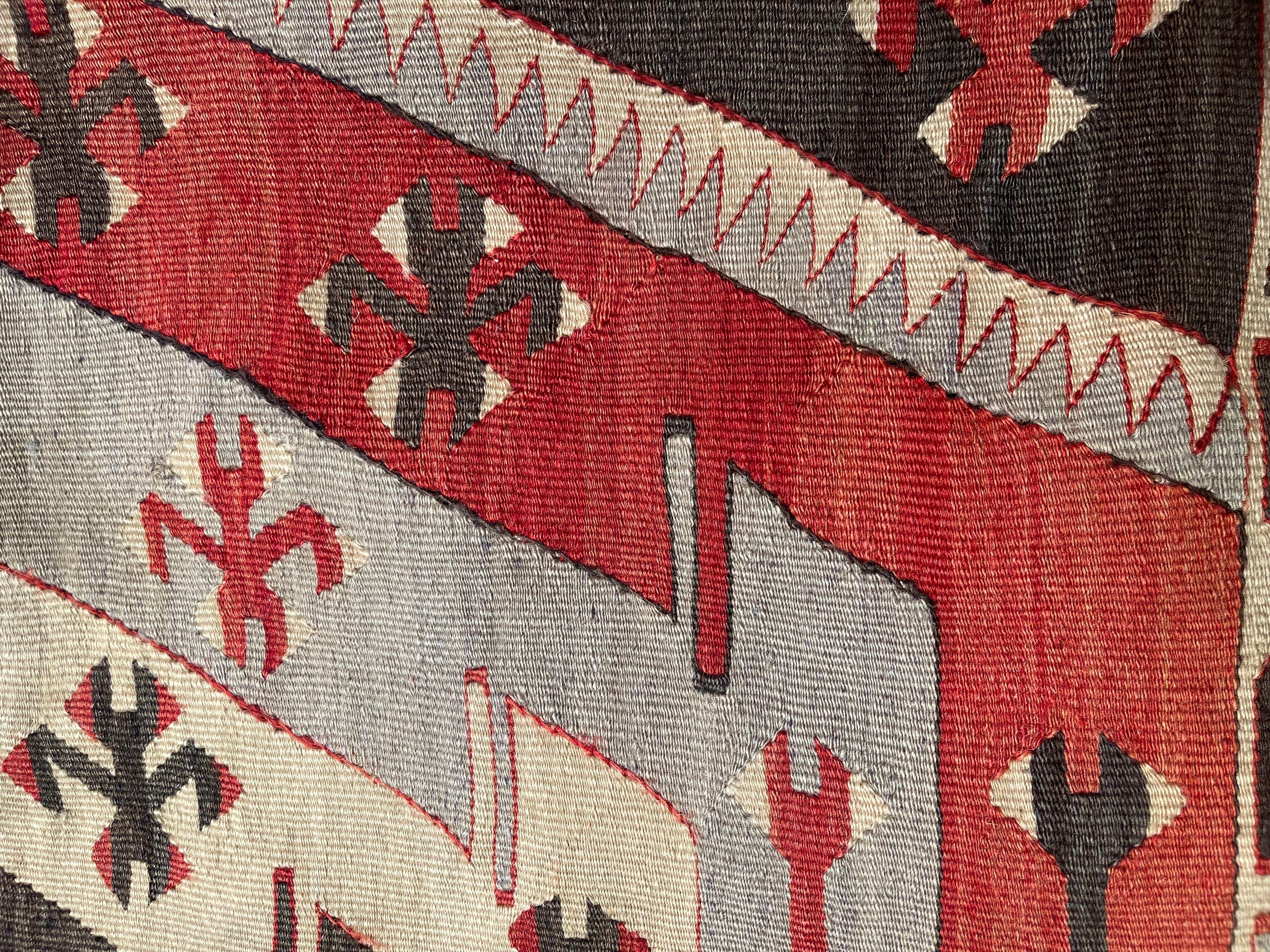 Funda de Cojín Kilim Vintage y Antiguo, Cojín Moderno Turco Yastik de Anatolia 4372 en Bueno estado para la venta en Tokyo, JP