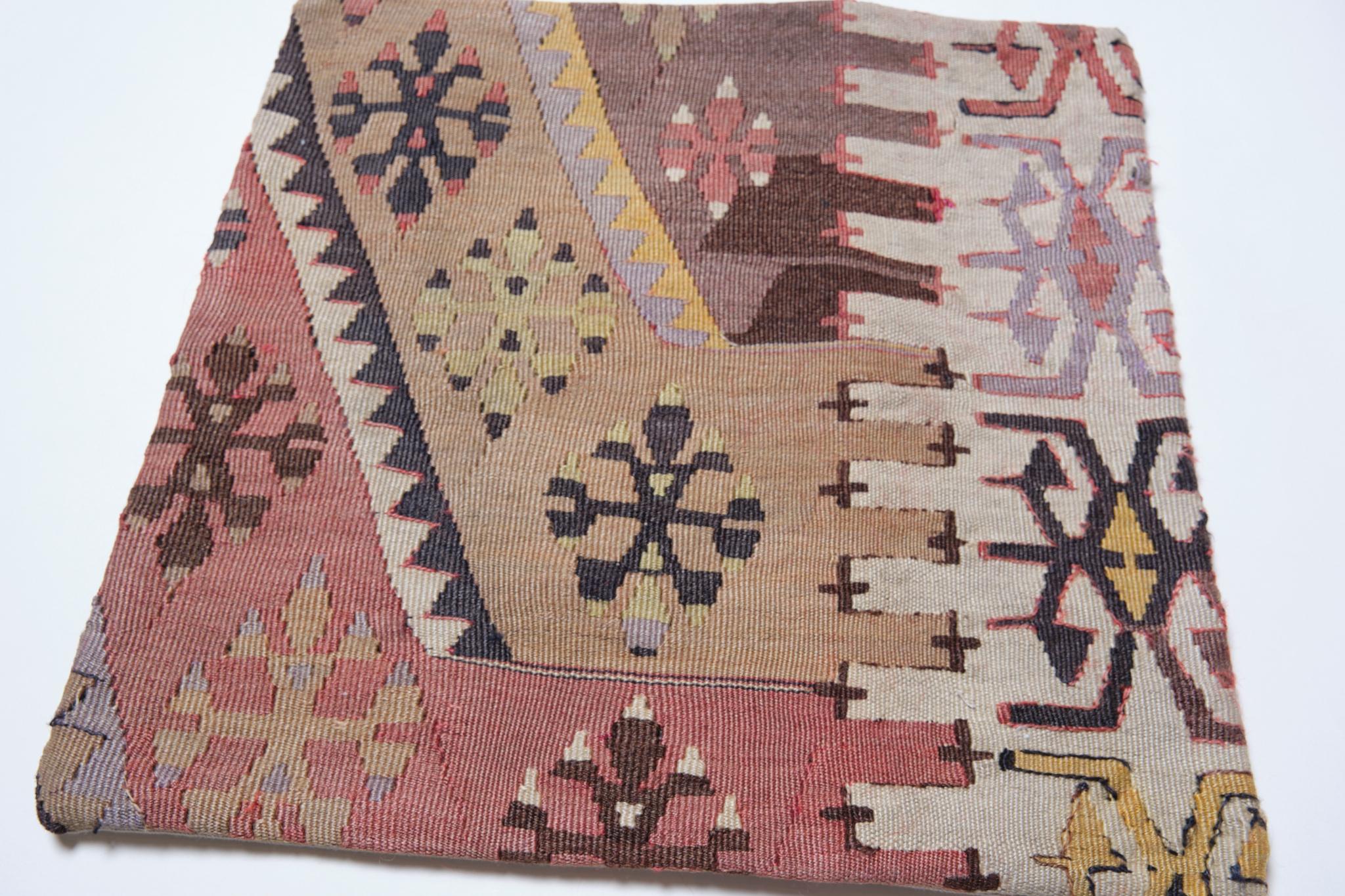 Vintage & Old Kilim Cushion Cover, Anatolian Yastik Turkish Modern Pillow 4385 In Good Condition For Sale In Tokyo, JP