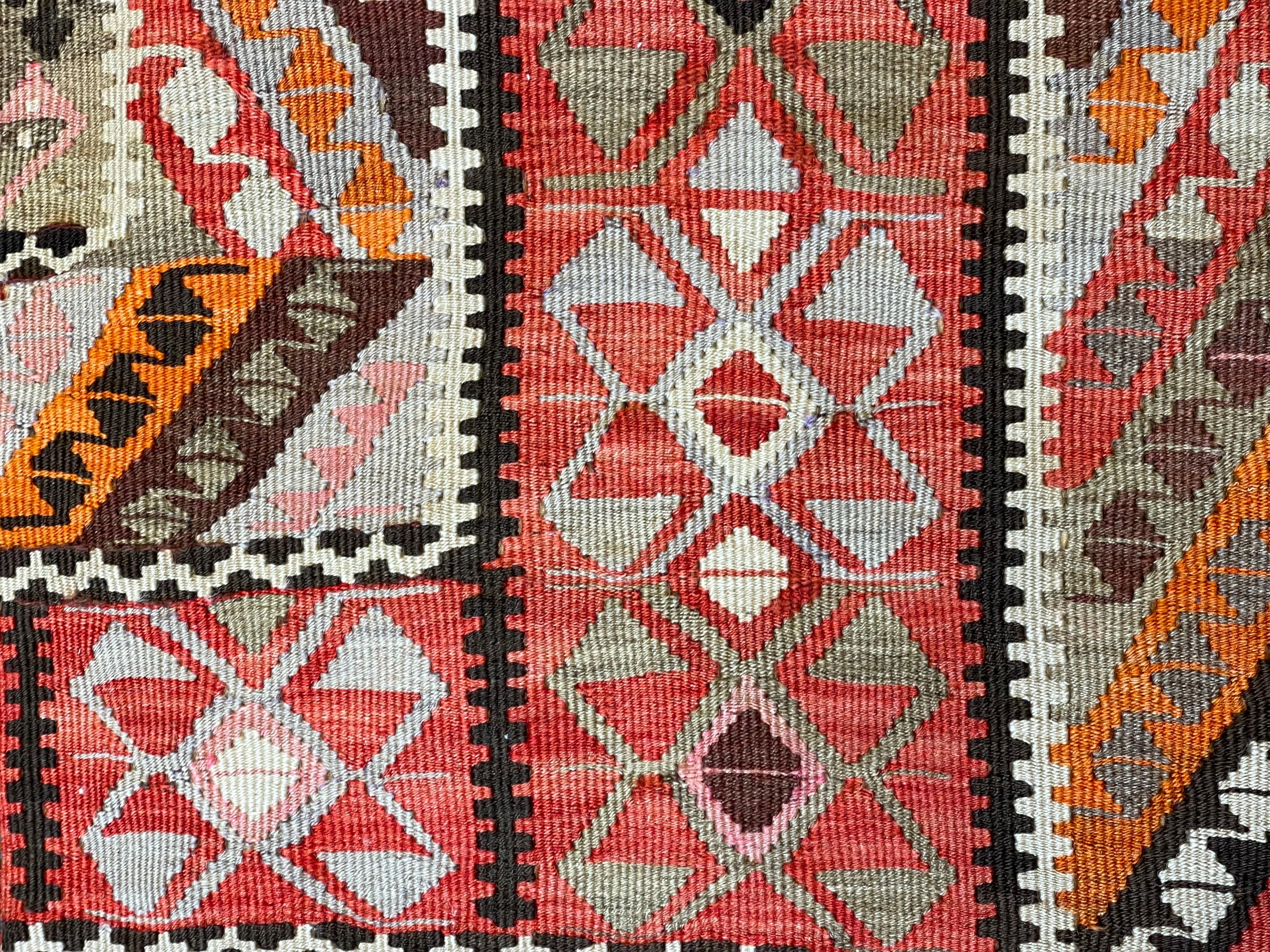Türkisches modernes Yastik-Kissen im Vintage-Stil mit altem Kelim-Kissen, 4483 (Handgeknüpft)
