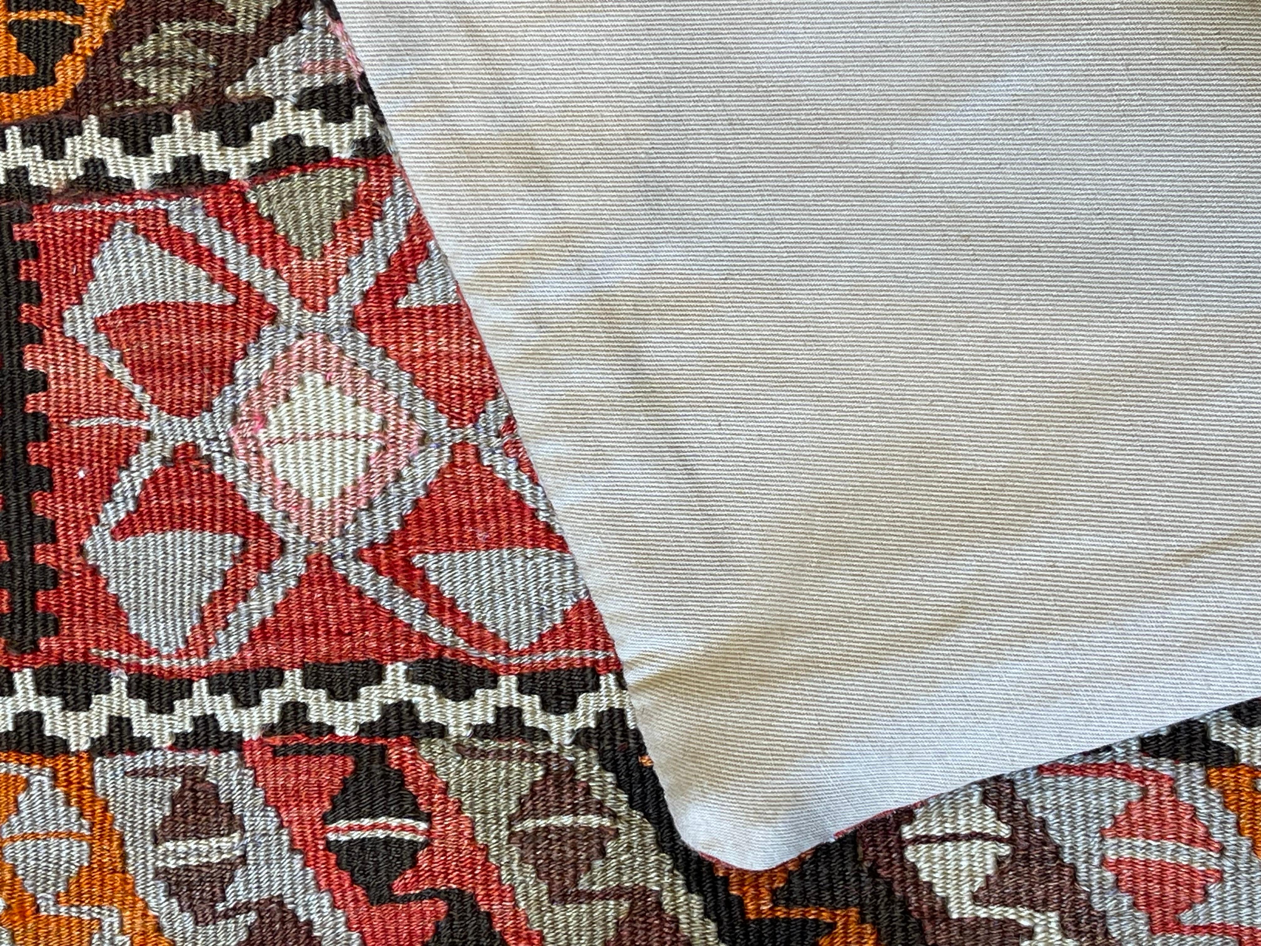 Türkisches modernes Yastik-Kissen im Vintage-Stil mit altem Kelim-Kissen, 4483 im Zustand „Gut“ in Tokyo, JP