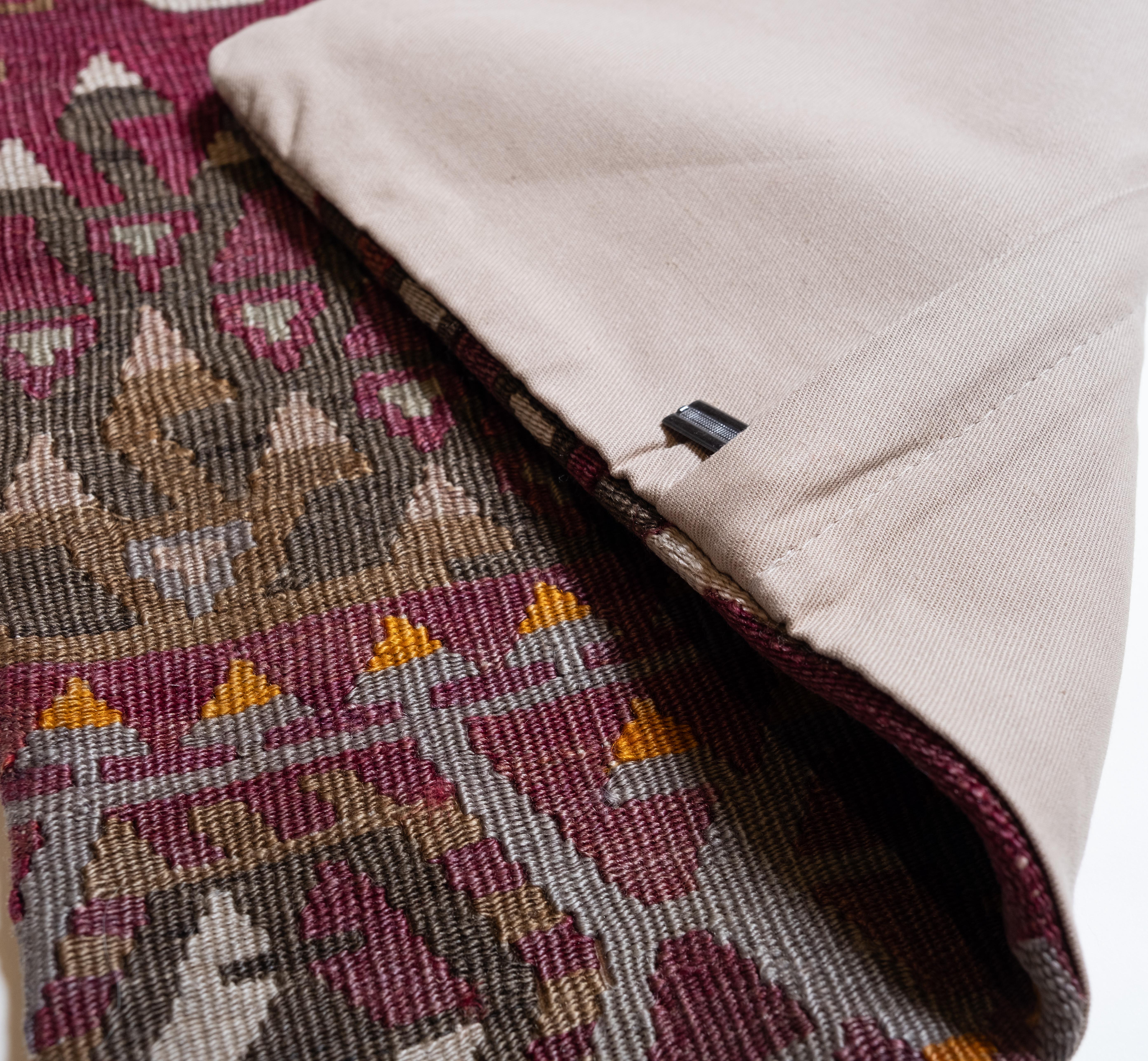 Vintage & Old Kilim Cushion Cover, Anatolian Yastik Turkish Modern Pillow 4489 In Good Condition In Tokyo, JP