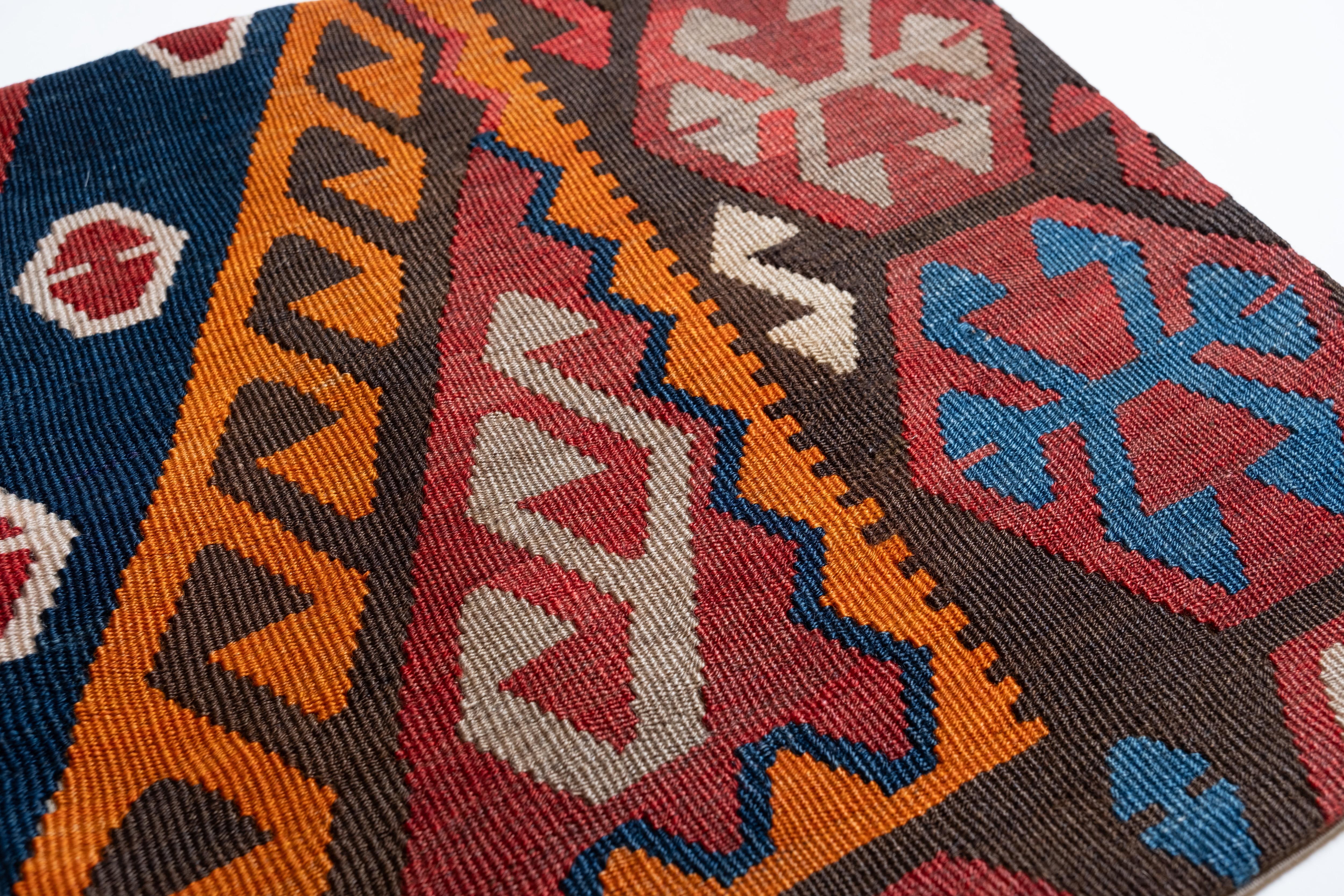 Vintage & Old Kilim Cushion Cover, Anatolian Yastik Turkish Modern Pillow 4511 In Good Condition For Sale In Tokyo, JP