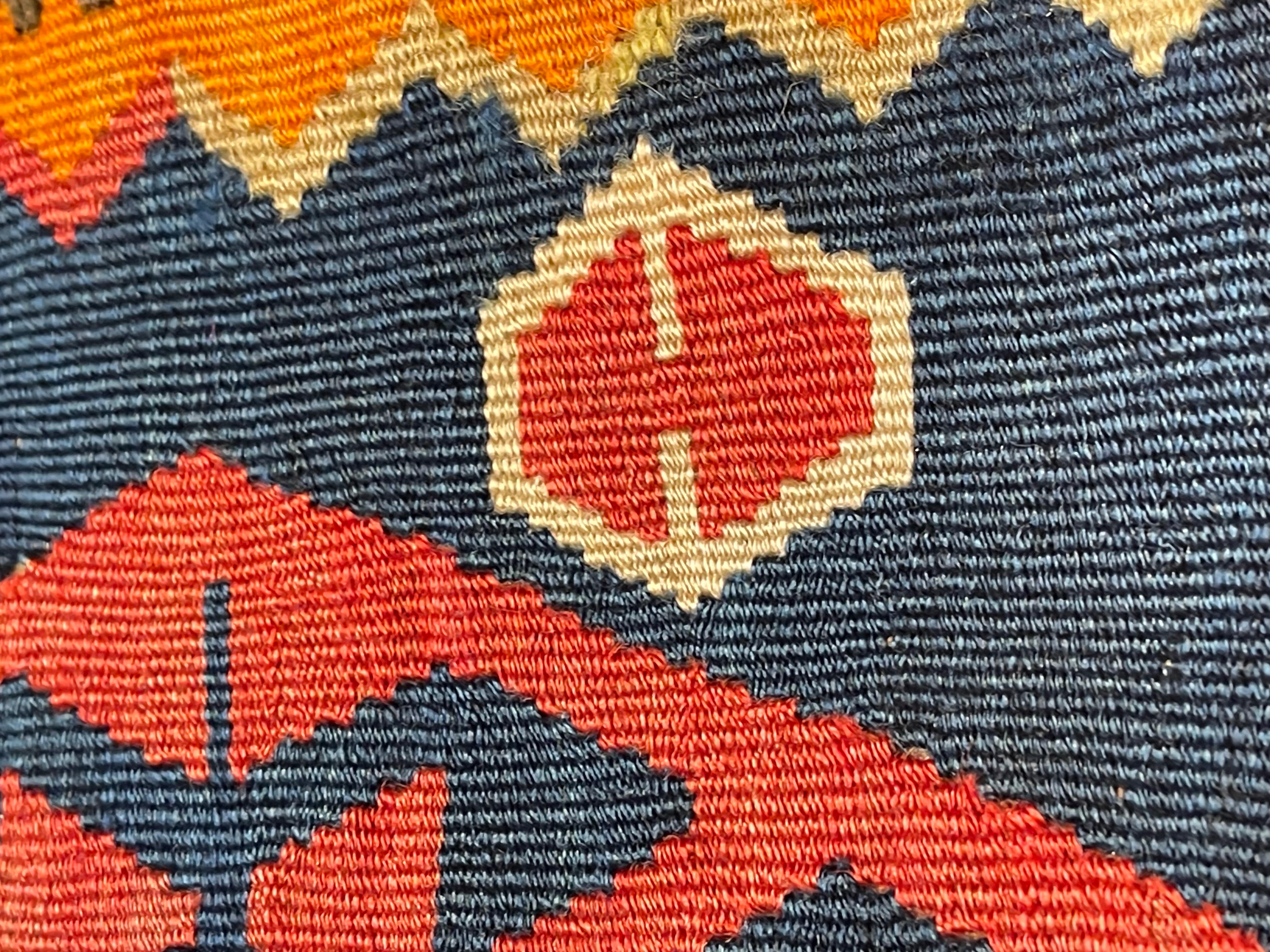 Turc Coussin Kilim vintage et ancien, coussin moderne turc d'Anatolie Yastik 4513 en vente