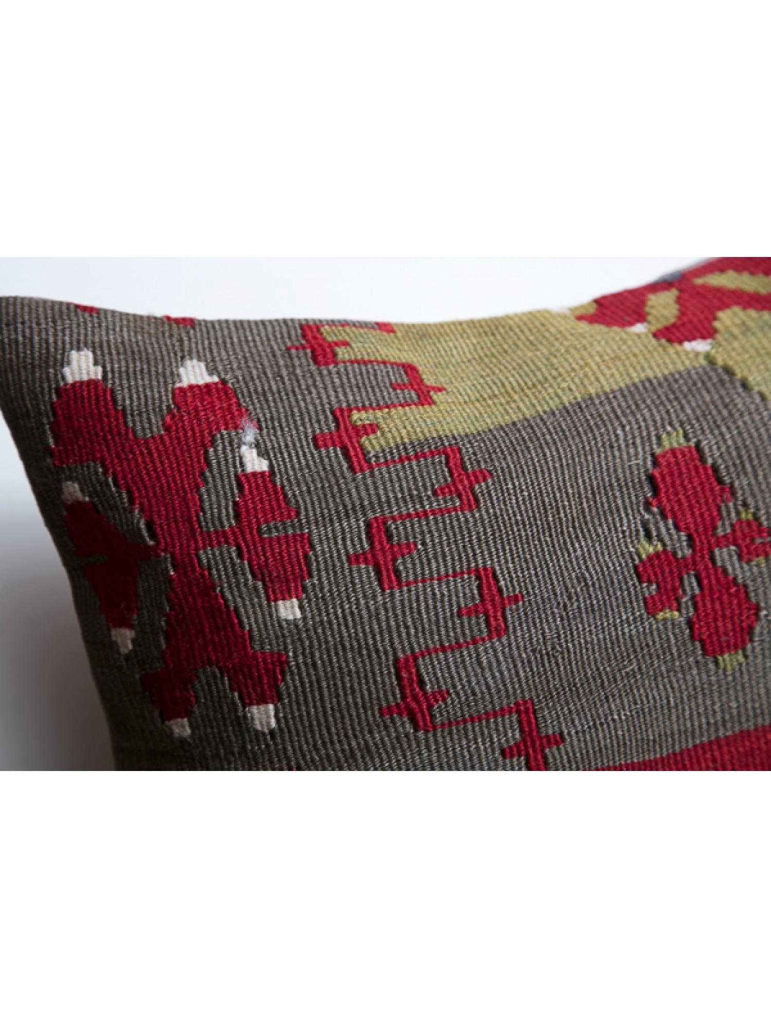 Turc Coussin coussin Kilim vintage et ancien, coussin moderne turc d'Anatolie Yastik KC3414 en vente