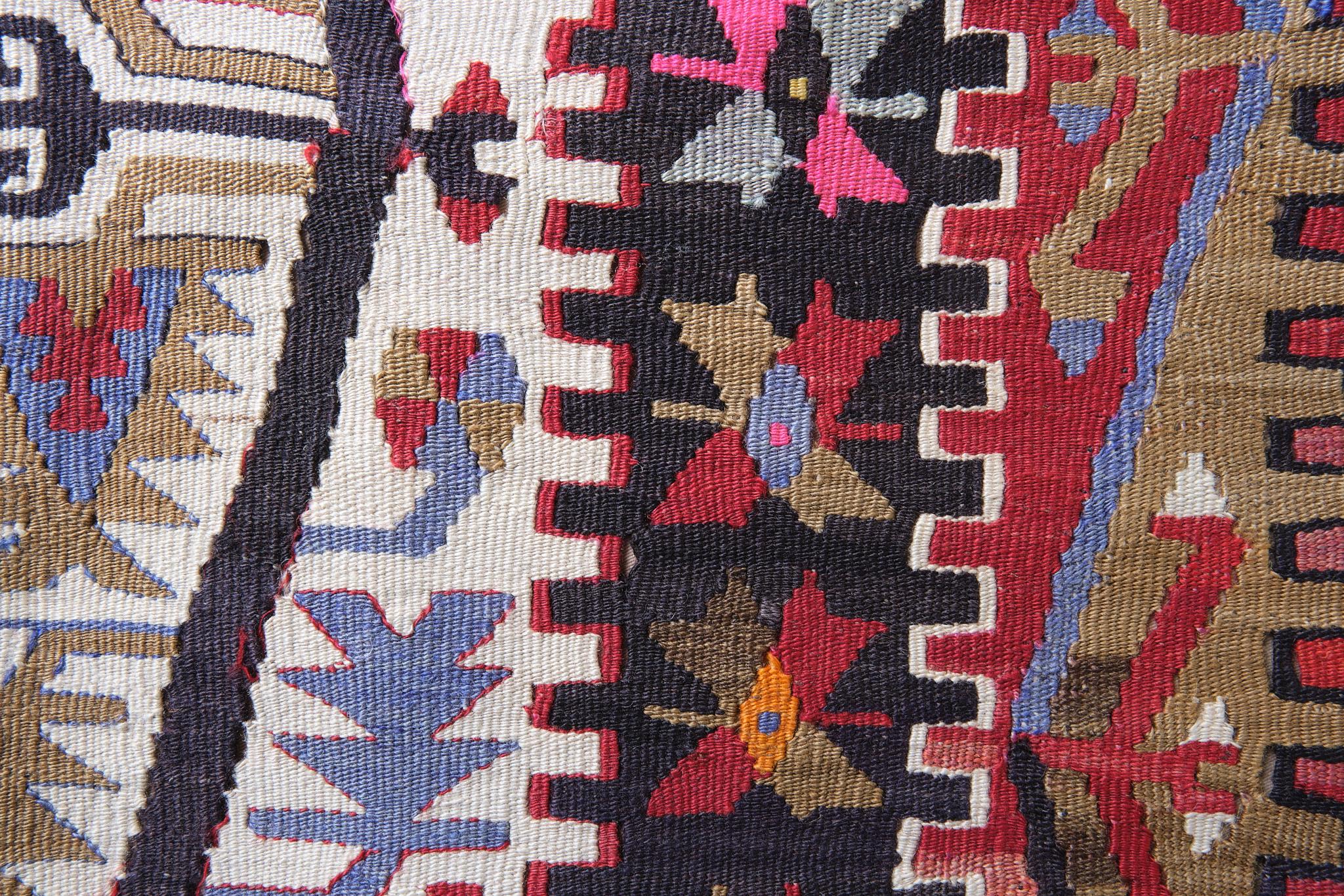 Turc Coussin Kilim vintage et ancien, coussin moderne turc d'Anatolie Yastik 4345 en vente