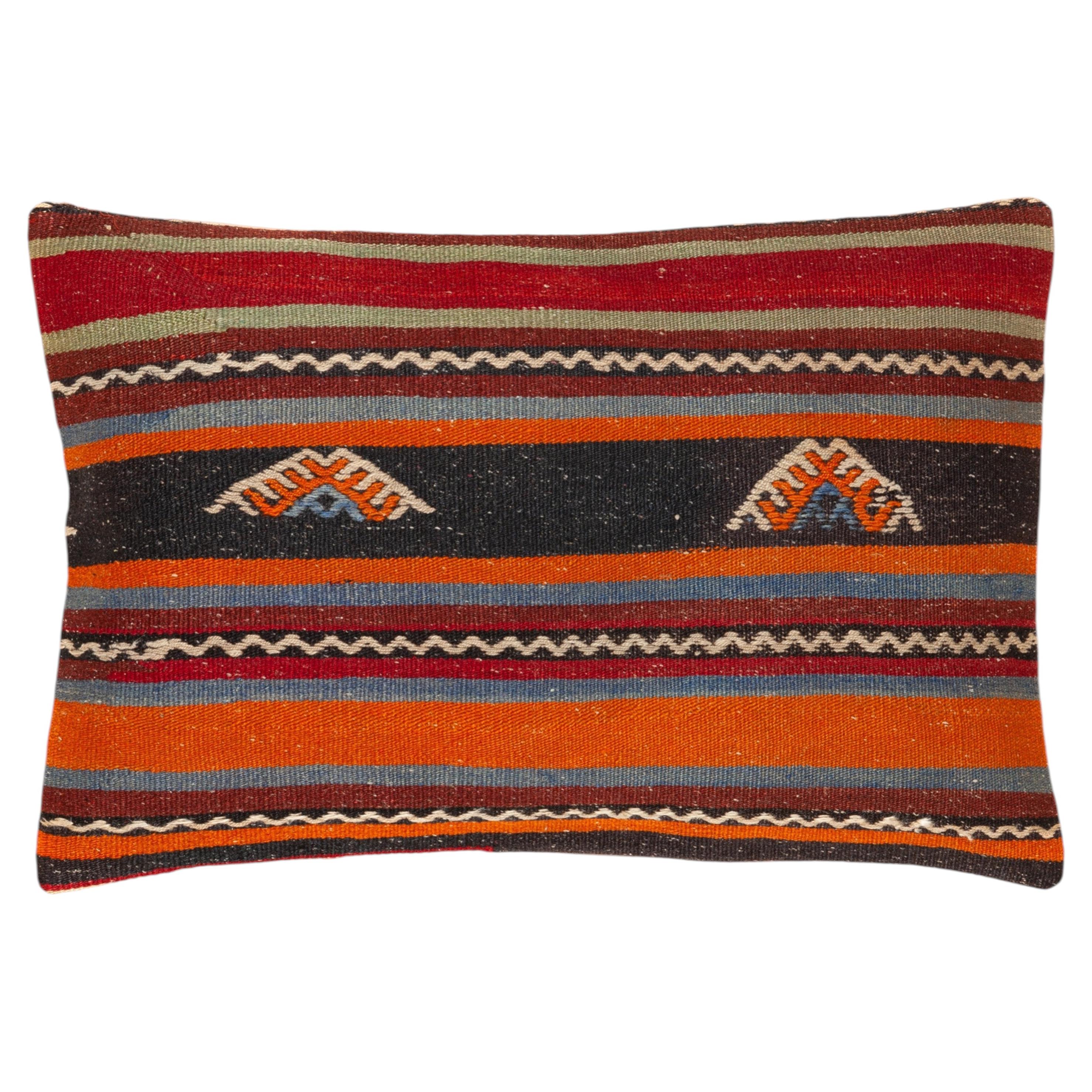 Cojín Kilim Vintage y Antiguo Cojín Rectangular Yastik Turco Moderno 4118 en venta
