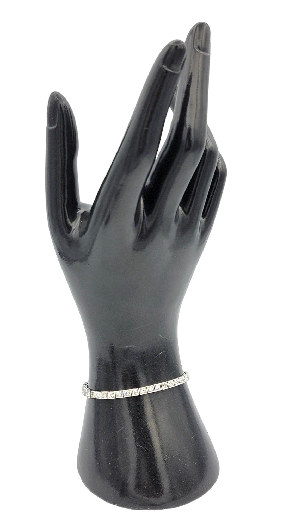 Bracciale Tennis Vintage con Diamanti Mine e Diamanti Taglio Rotondo con Grana in Platino in vendita 4