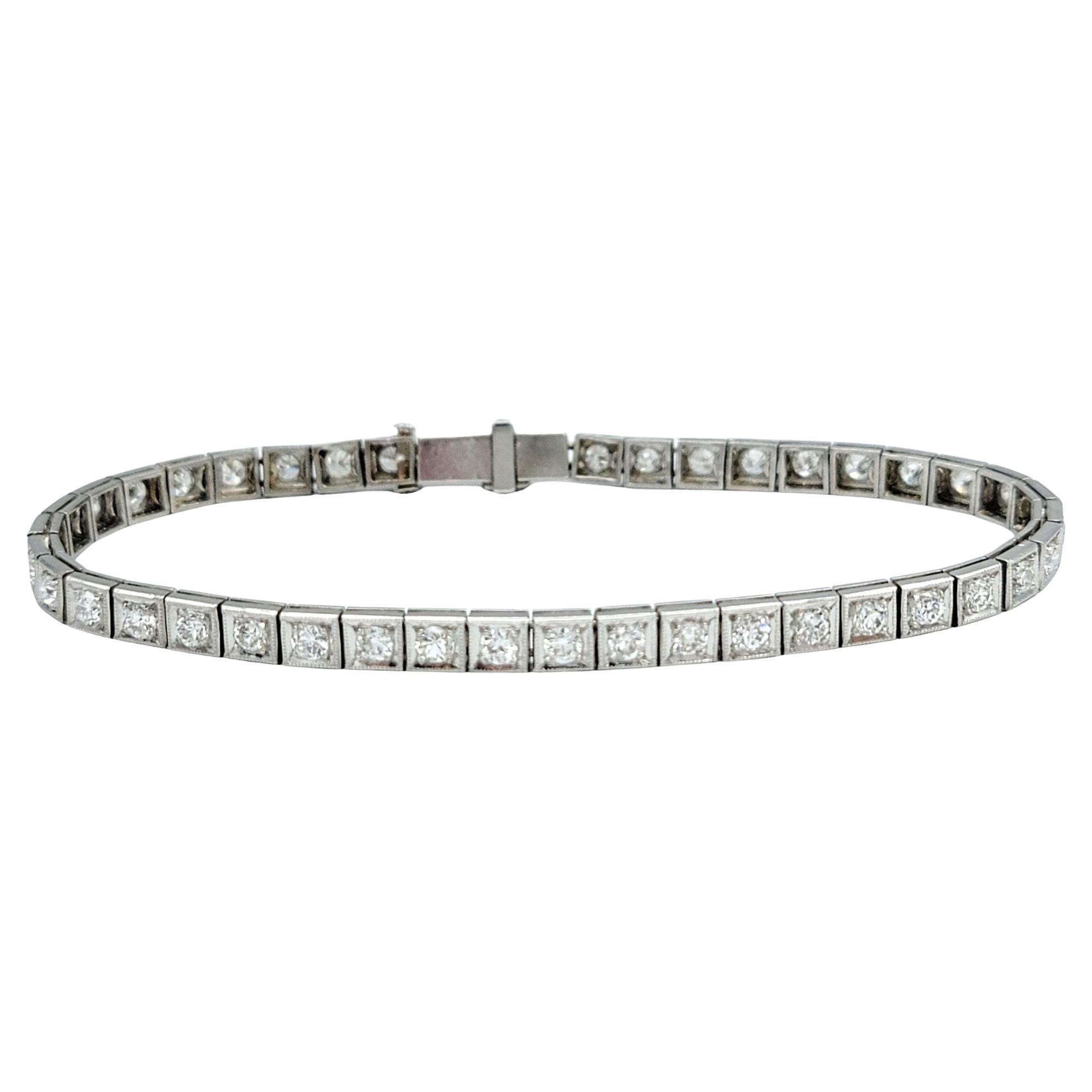 Bracciale Tennis Vintage con Diamanti Mine e Diamanti Taglio Rotondo con Grana in Platino in vendita