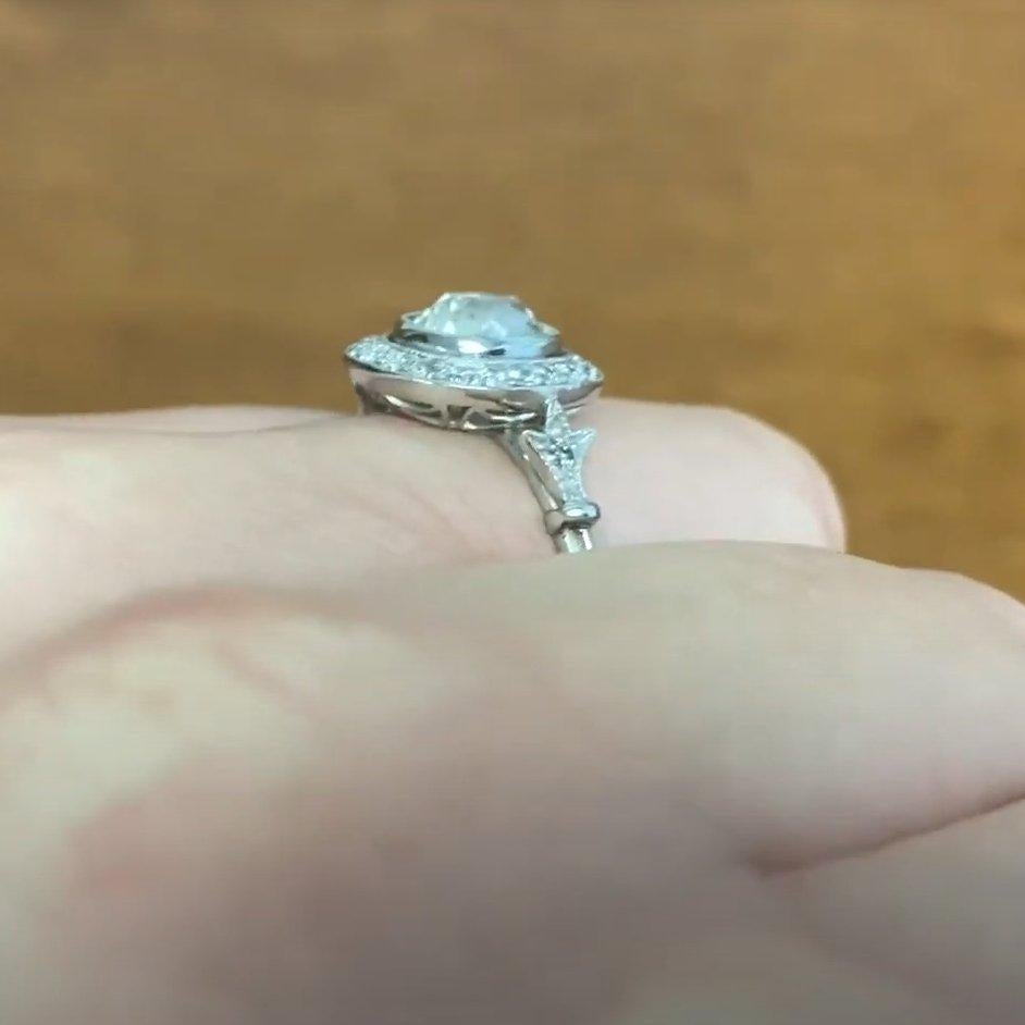 Anello di fidanzamento aureolato Vintage Diamonds Mine Cut (circa 1,30 carati), Platino In condizioni ottime in vendita a New York, NY