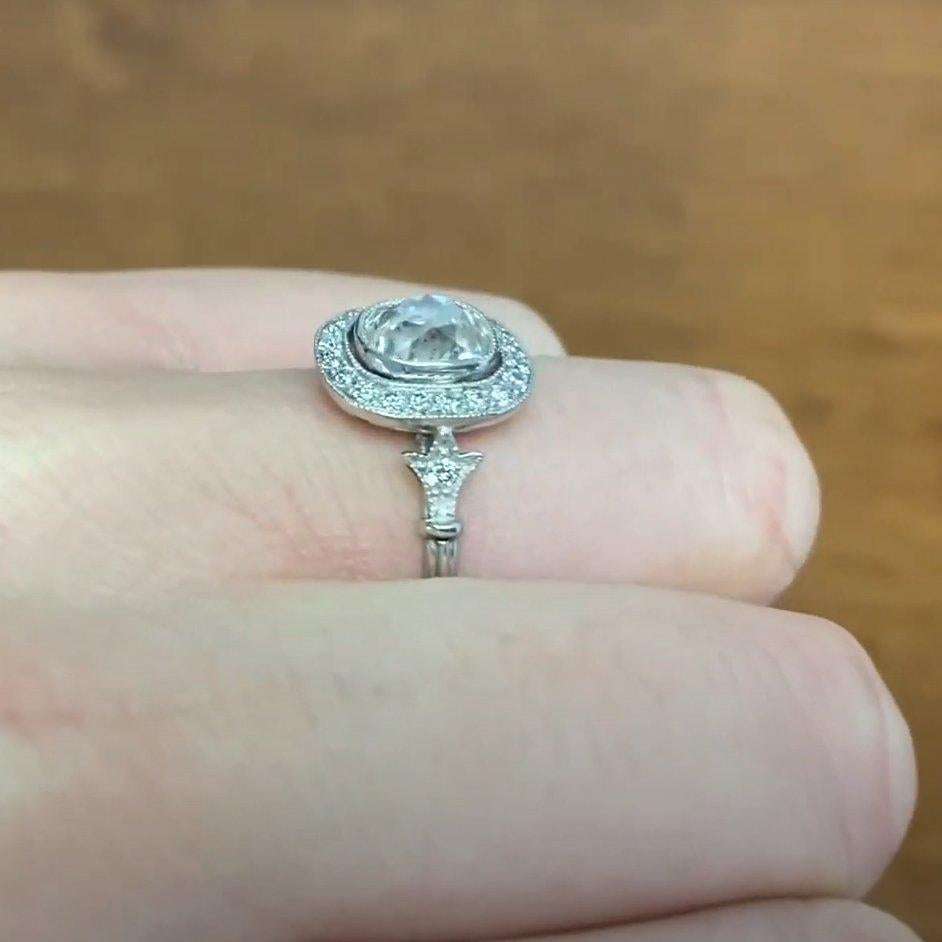 Donna Anello di fidanzamento aureolato Vintage Diamonds Mine Cut (circa 1,30 carati), Platino in vendita
