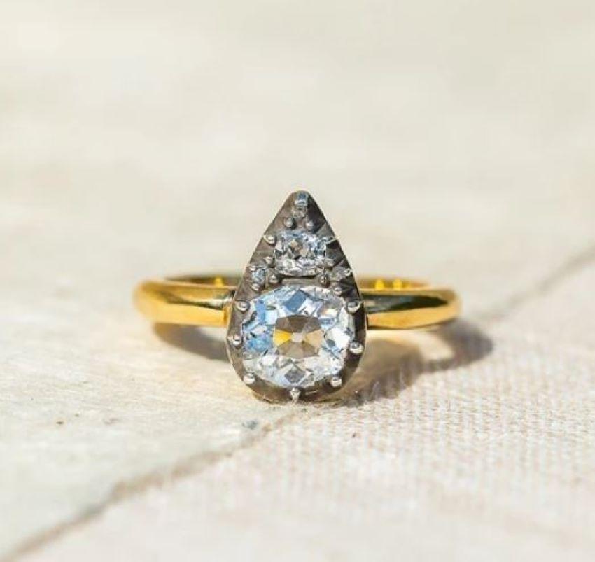 1.25 Carat Old Mine Cut Diamonds Set in a Handcrafted Yellow Gold & Silver Ring In New Condition In Los Angeles, CA