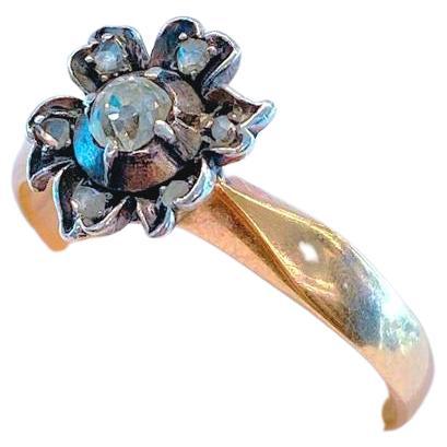 Vintage Sowjet-Ära 14k Ring mit Silber Blume zentriert mit alten Mine geschnitten Diamant Schätzung Gewicht 0,25 ct Halle markiert 583 siviet Gold Kontrolle und 875 Silber Kontrolle Marke und Letter M  für moskau stadt 