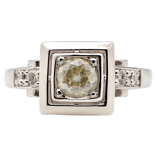 Anello con diamanti vintage taglio mine in vendita