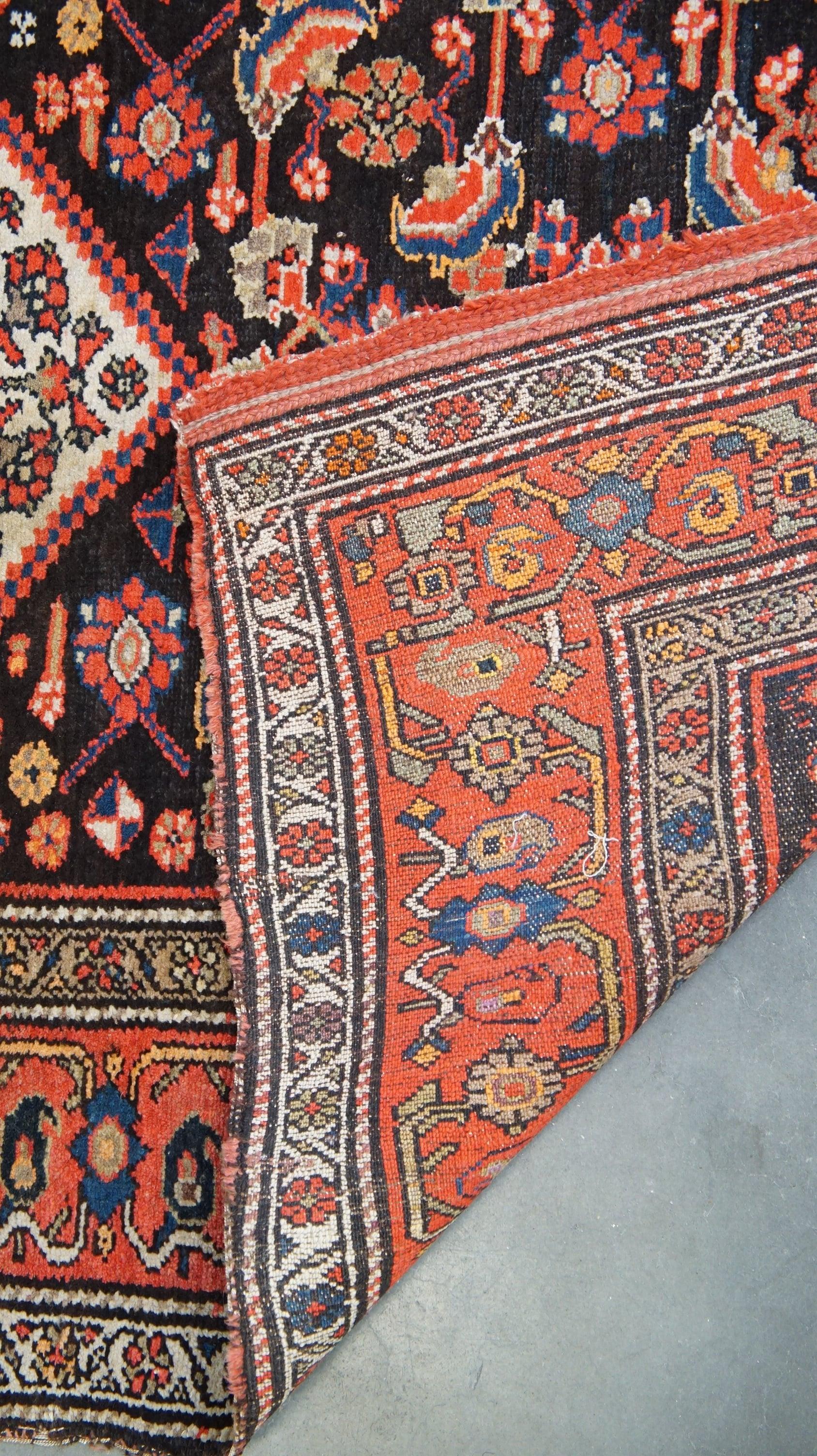 Cotton Vintage rug hand-knotted and in oriental style with beautiful colors 228x114 cm For Sale