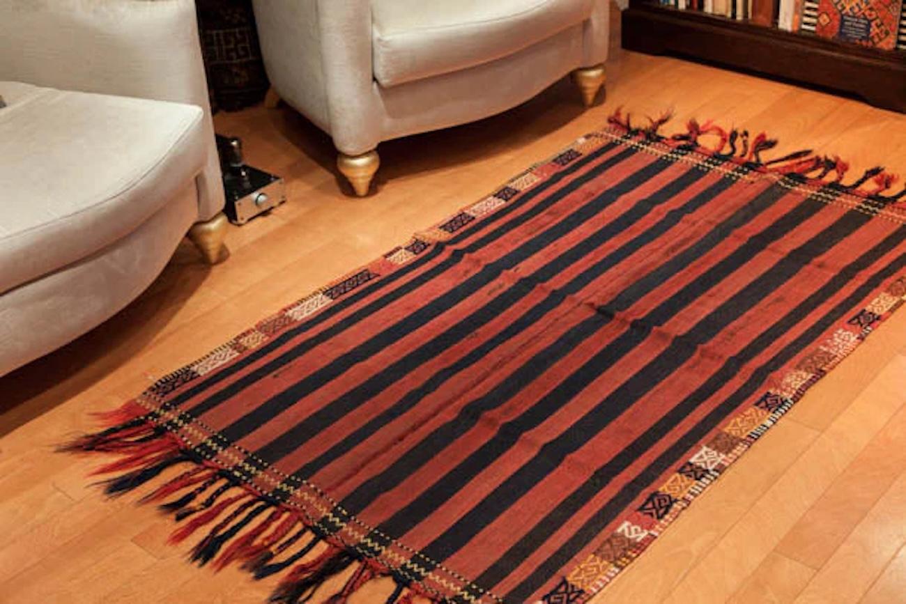 Vintage Antiguo Sofreh Kilim Anatolia Central Alfombra Sofra Alfombra Turca siglo XX en venta