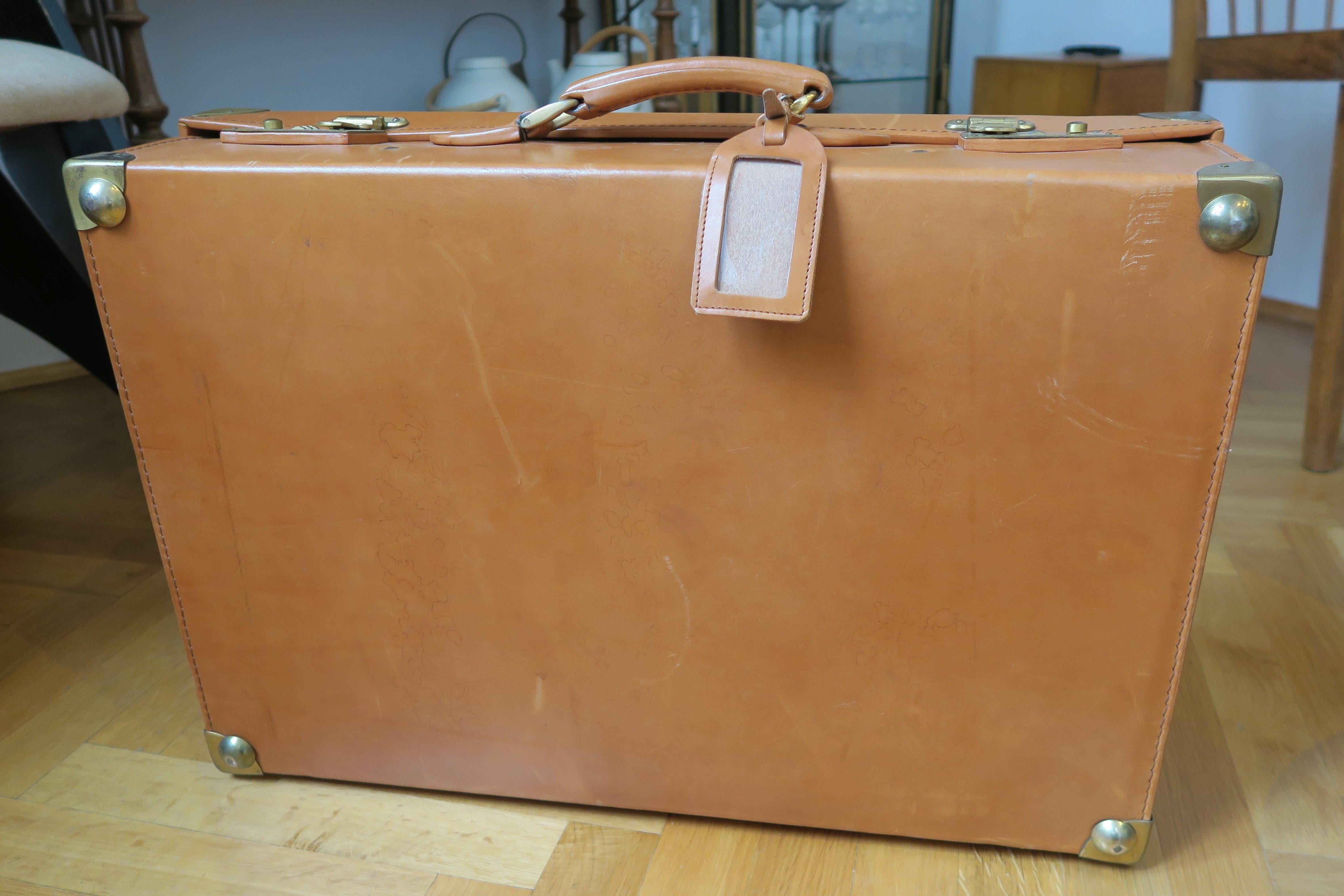 20th Century Vintage Old Timer Suitcase Made from Cowhide with Combination Lock For Sale