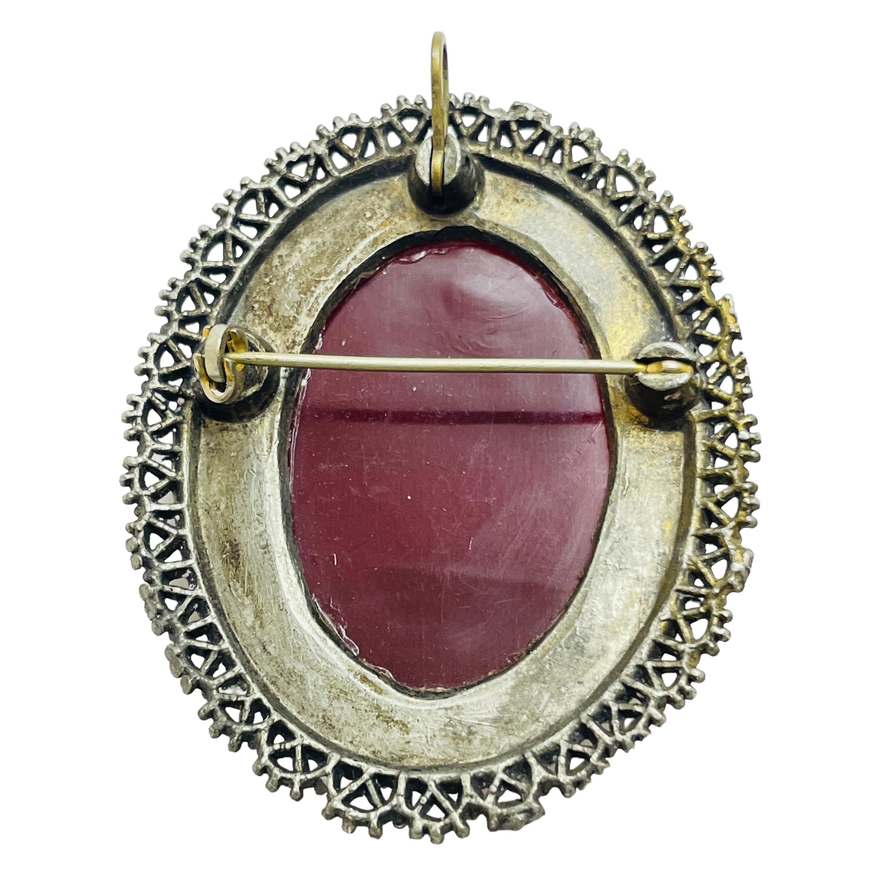 Vintage older cameo brooch pendant In Good Condition For Sale In Palos Hills, IL
