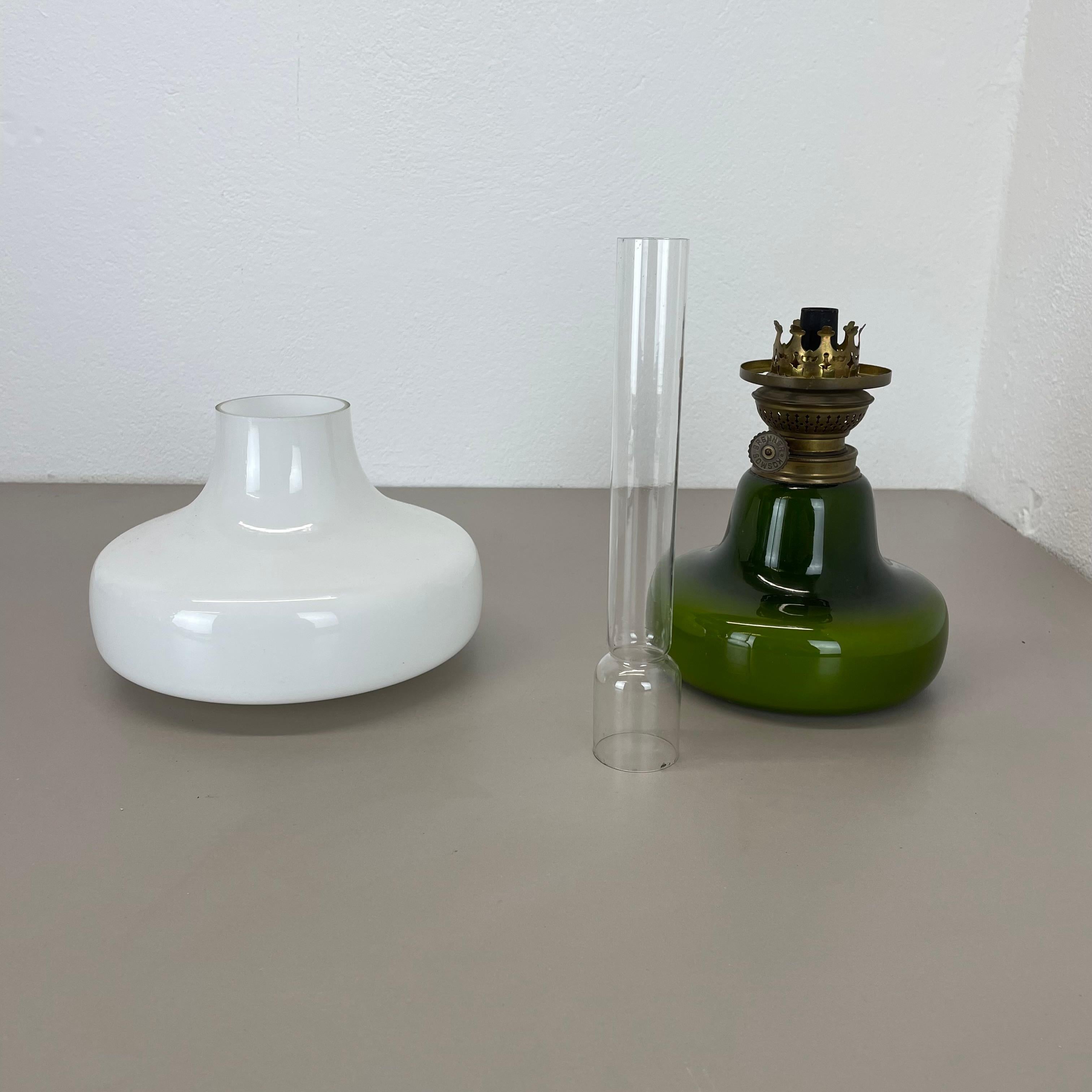 Lampe de table à huile vintage 