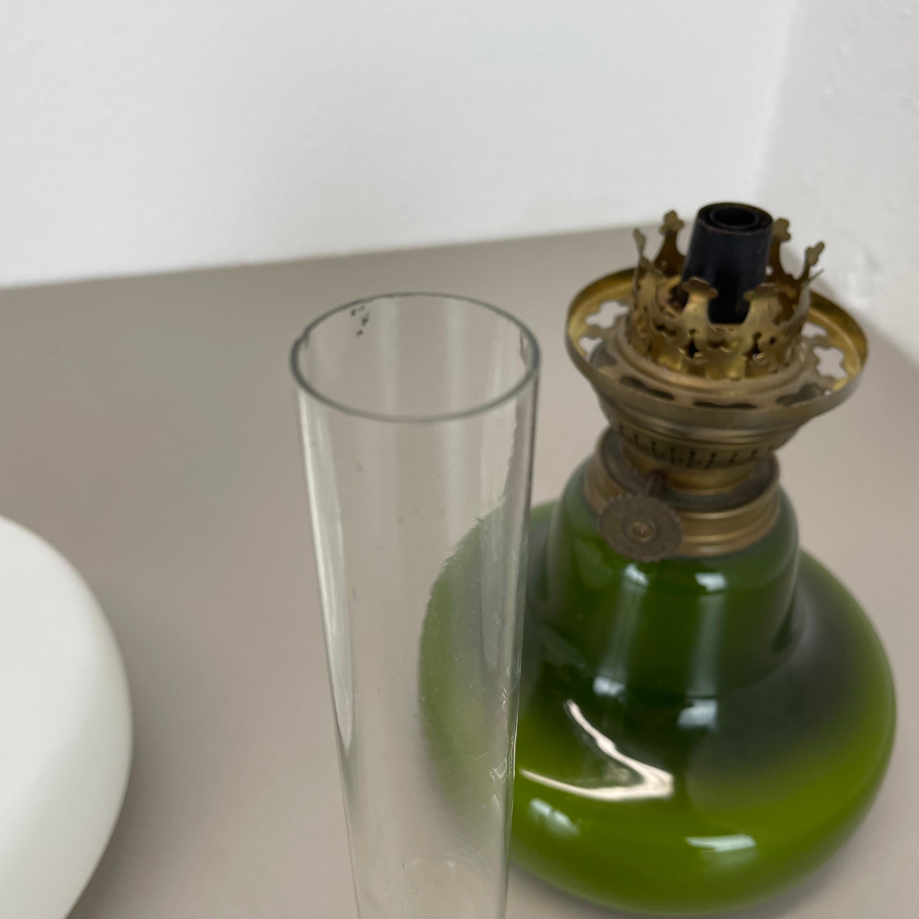 Lampe de table à huile vintage 