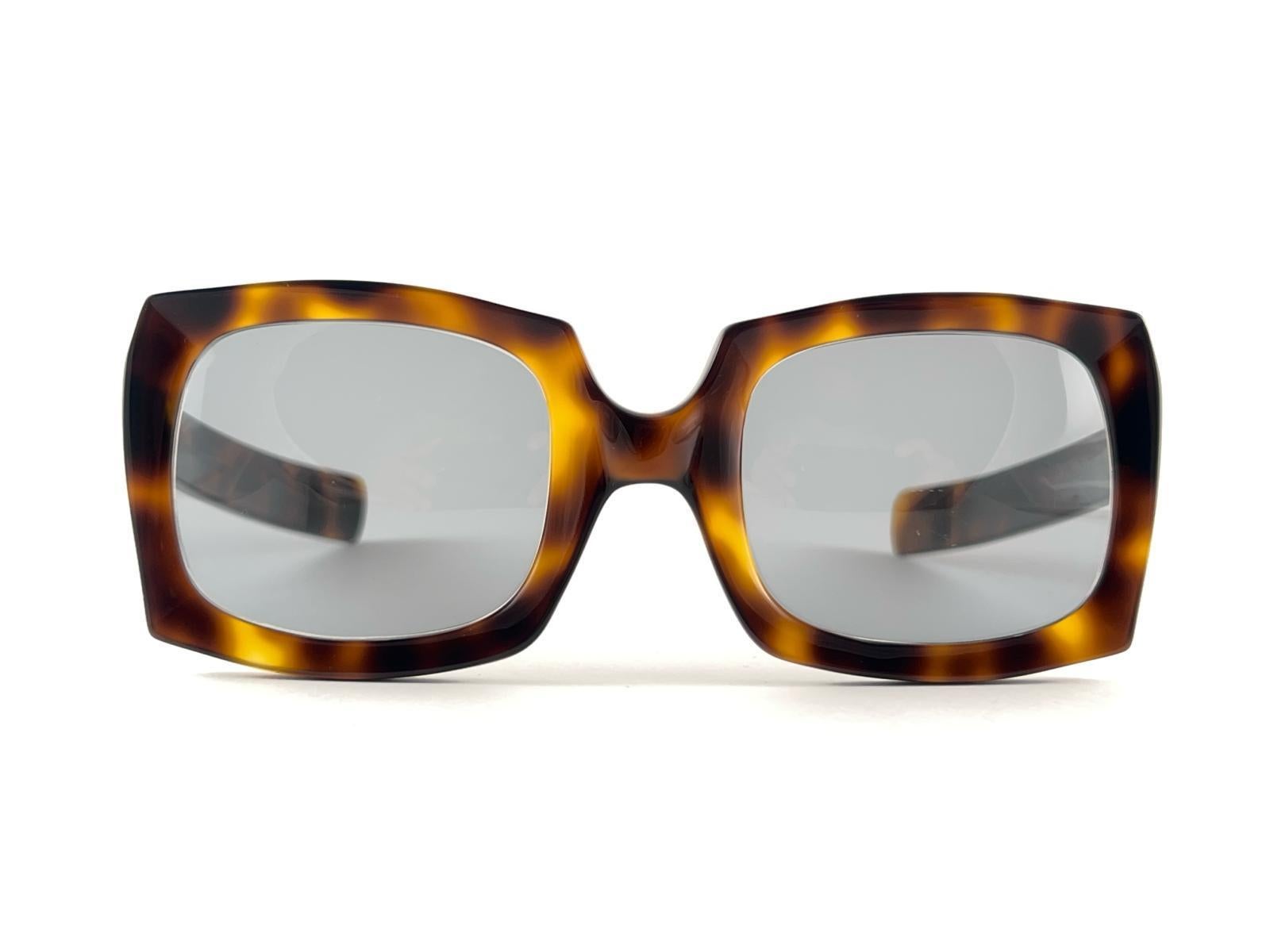 Vintage Oliver Goldsmith 60'S Dark Tortoise Oversized Sunglasses Made In England For Sale 9