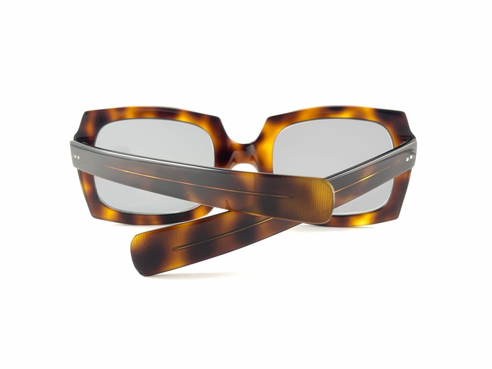 Vintage Oliver Goldsmith 60'S Dark Tortoise Oversized Sunglasses Made In England For Sale 5