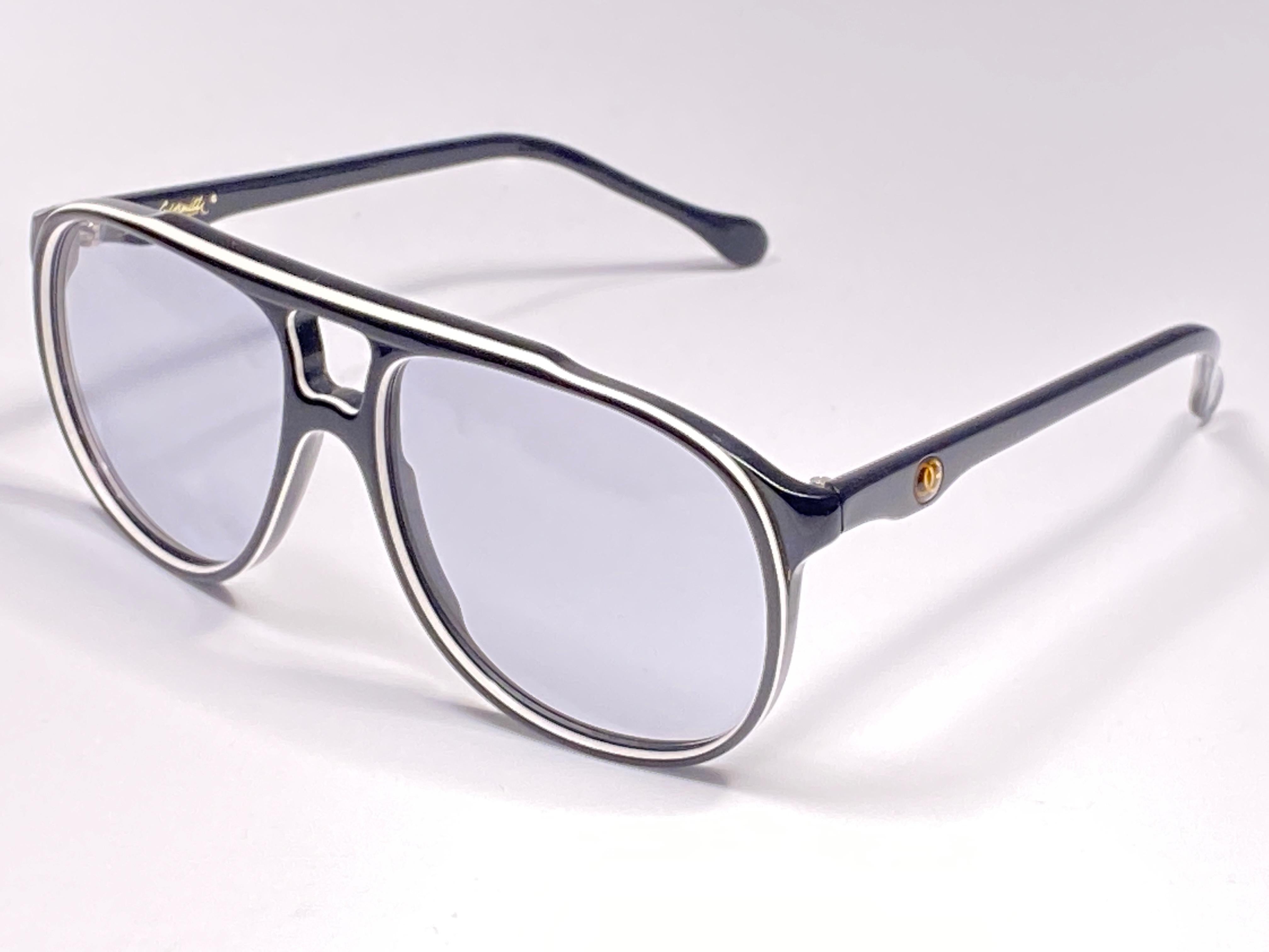 Vintage Oliver Goldsmith Schwarze übergroße Ray 5721 Hergestellt in England Sonnenbrille Damen im Angebot