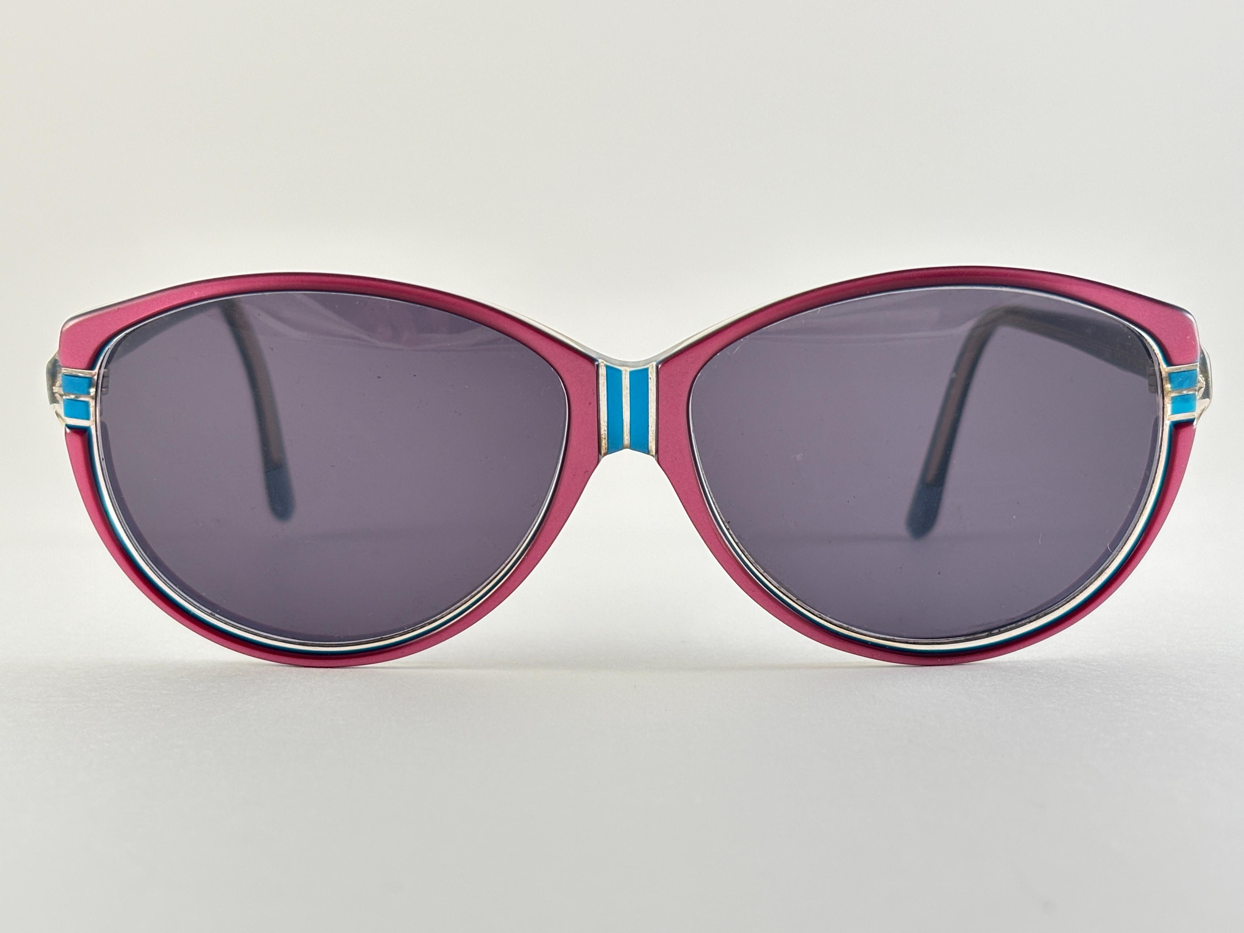 Vintage Oliver Goldsmith 