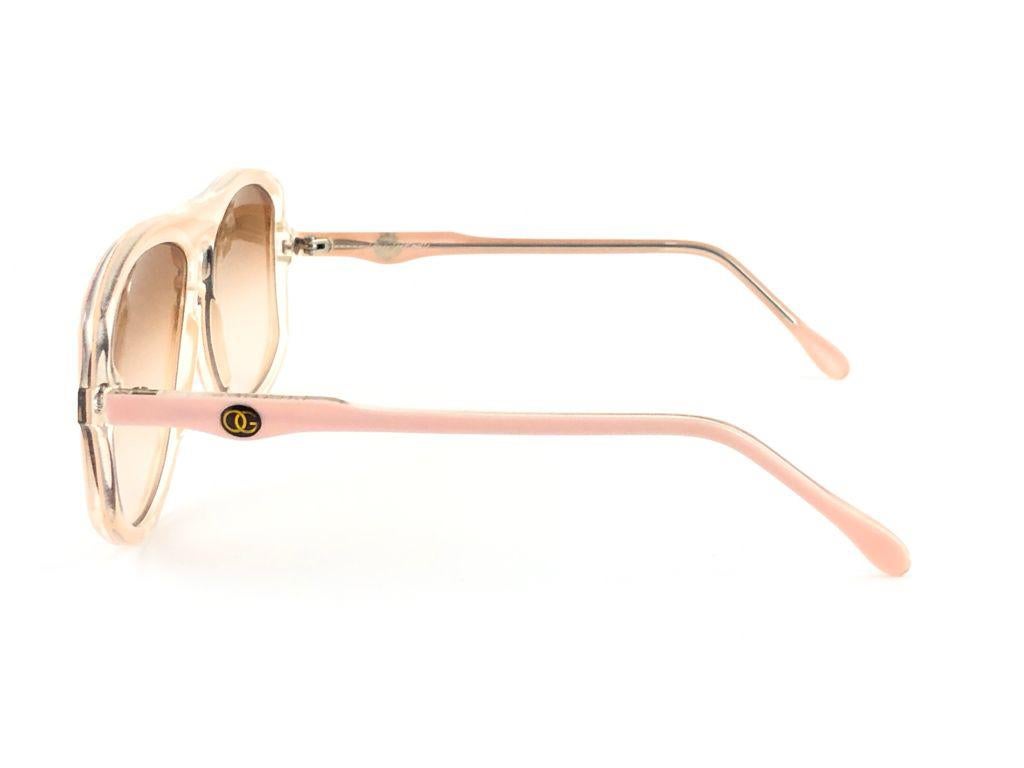 Vintage Oliver Goldsmith Lady Di Berwick Rose 5621 Made in England Sunglasses For Sale 3