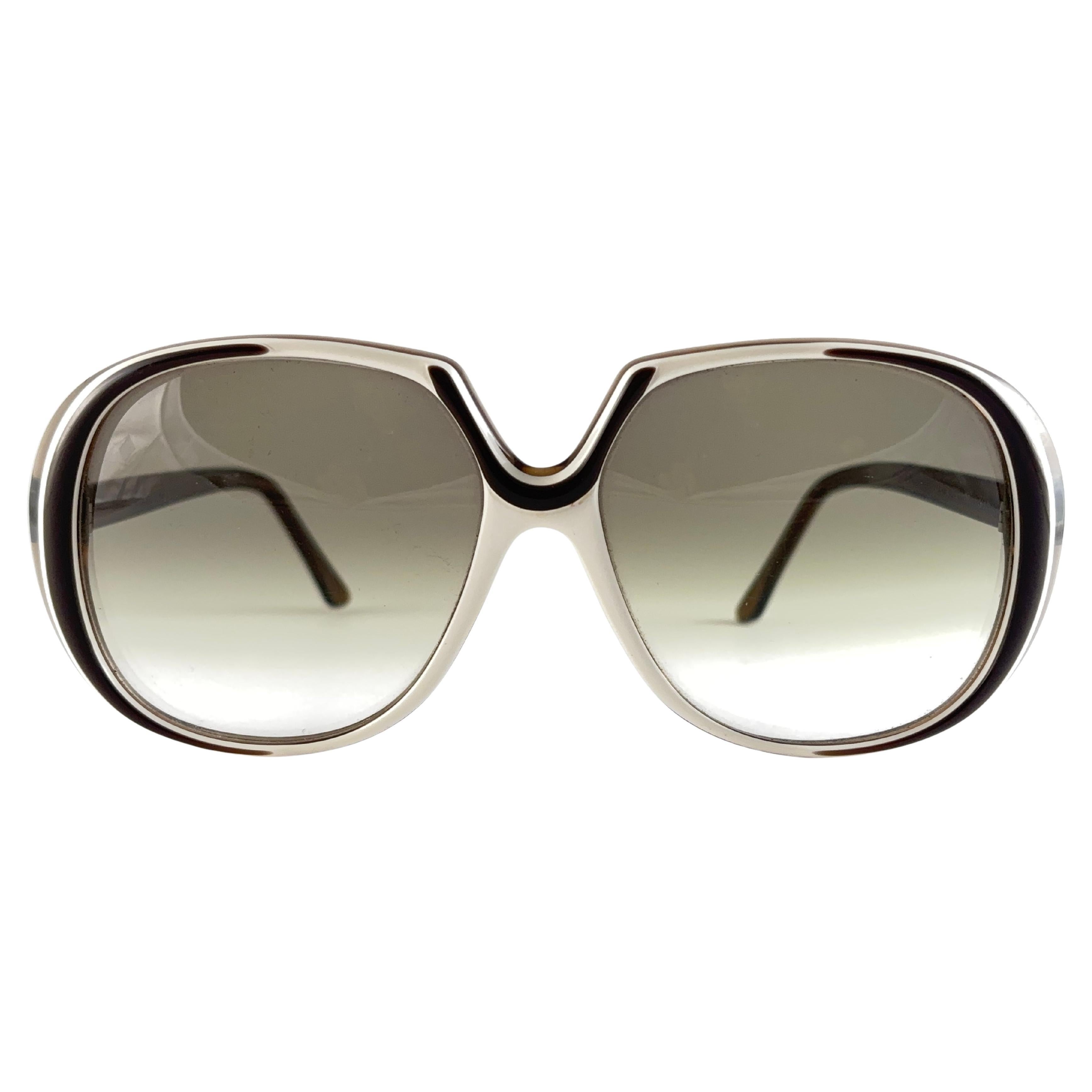 Vintage Oliver Goldsmith " Onza " Übergröße  Sonnenbrille, hergestellt in England im Angebot