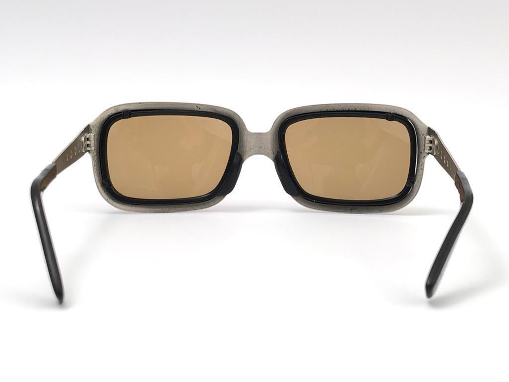 Vintage Oliver Goldsmith 1970’s Silver & Black Inserts Frame England Sunglasses For Sale 3