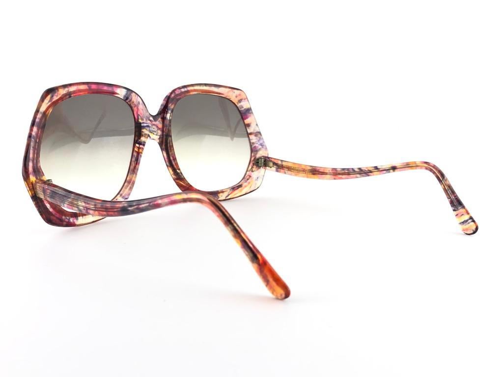 Brown Vintage Oliver Goldsmith 