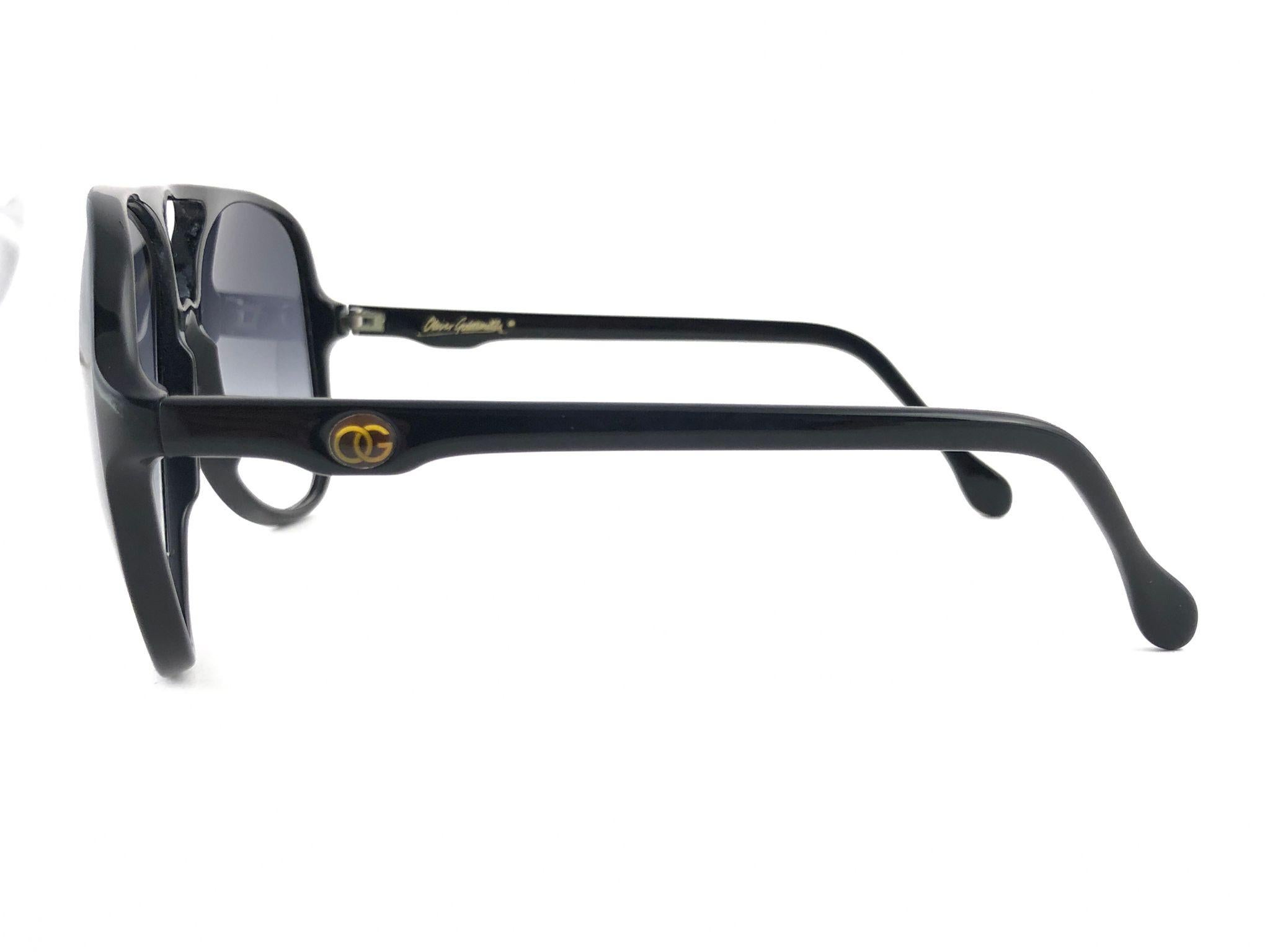 Femenino o masculino Vintage Oliver Goldsmith TUNIS Sobredimensionado  Gafas de sol Made in England años 70 en venta